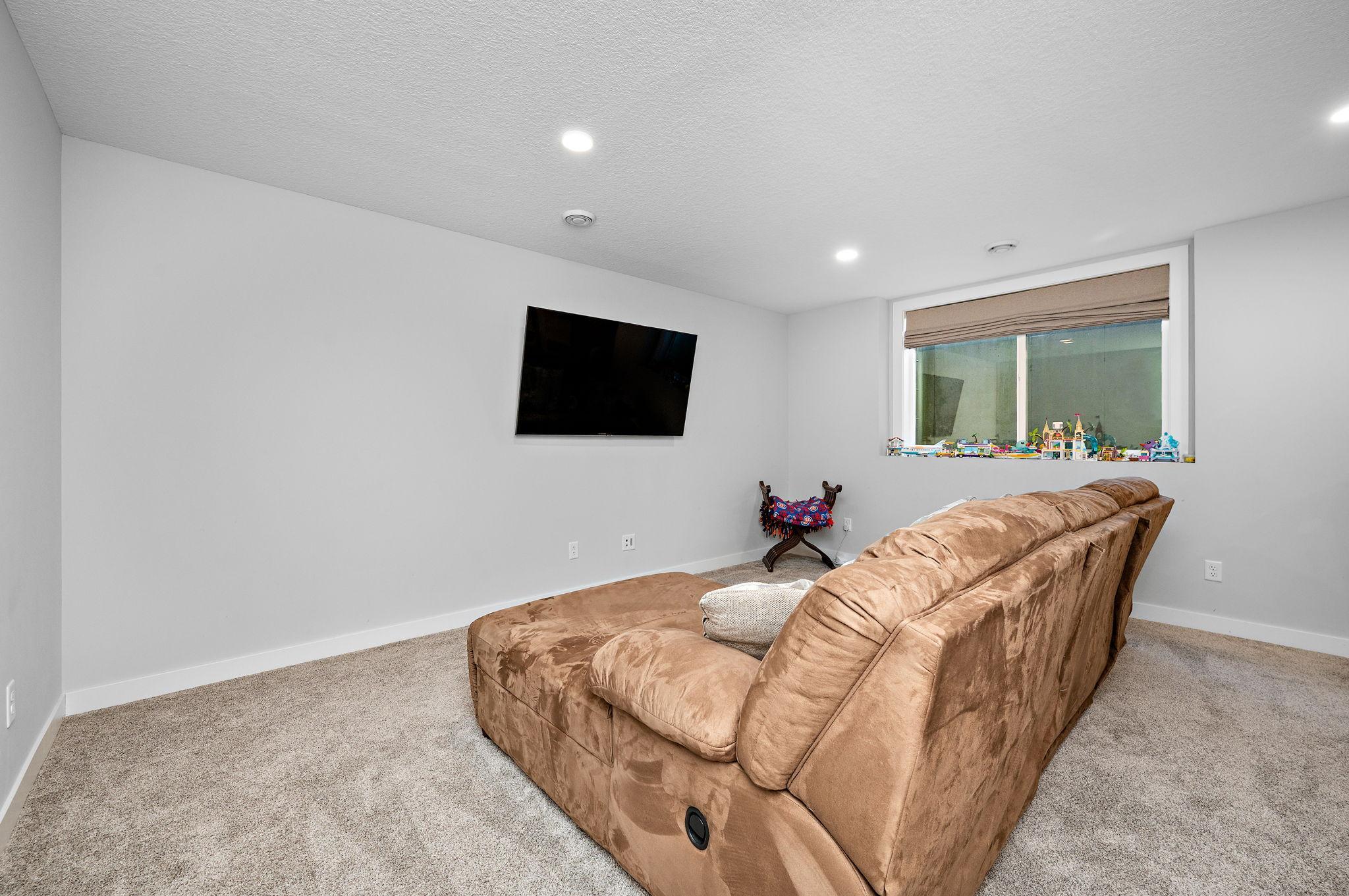 10752 23rd Street NE