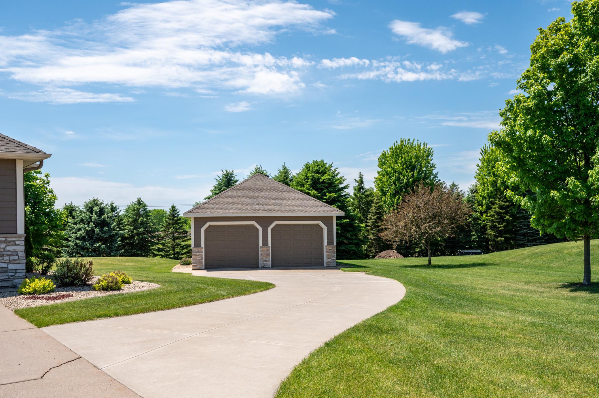 9015 Schutte Court
