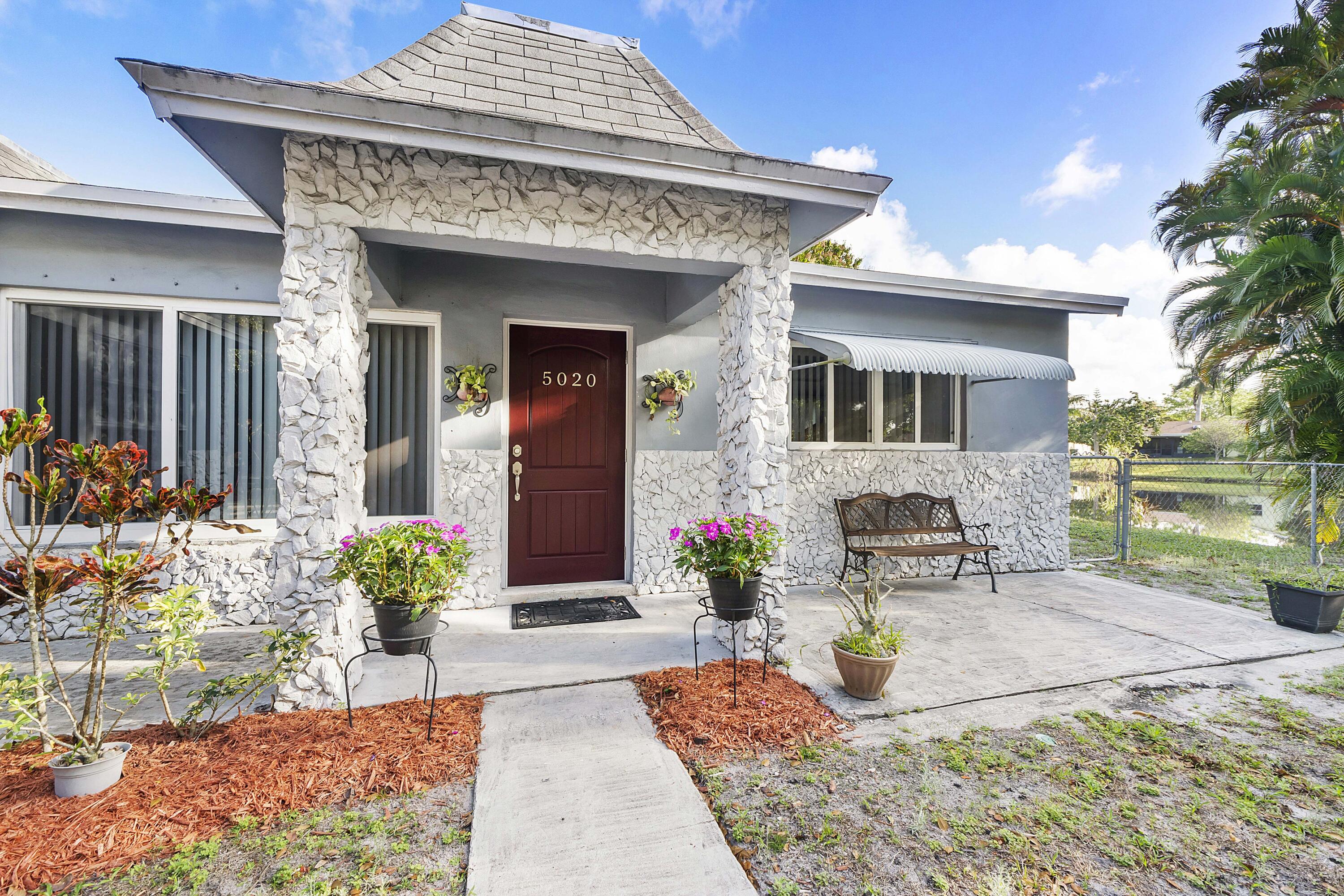 5020 SW 11th Street