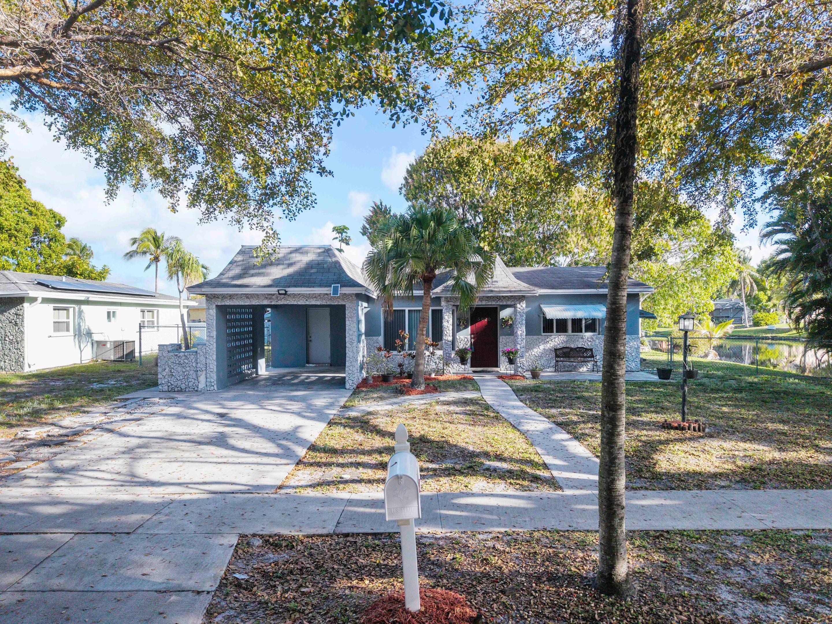 5020 SW 11th Street