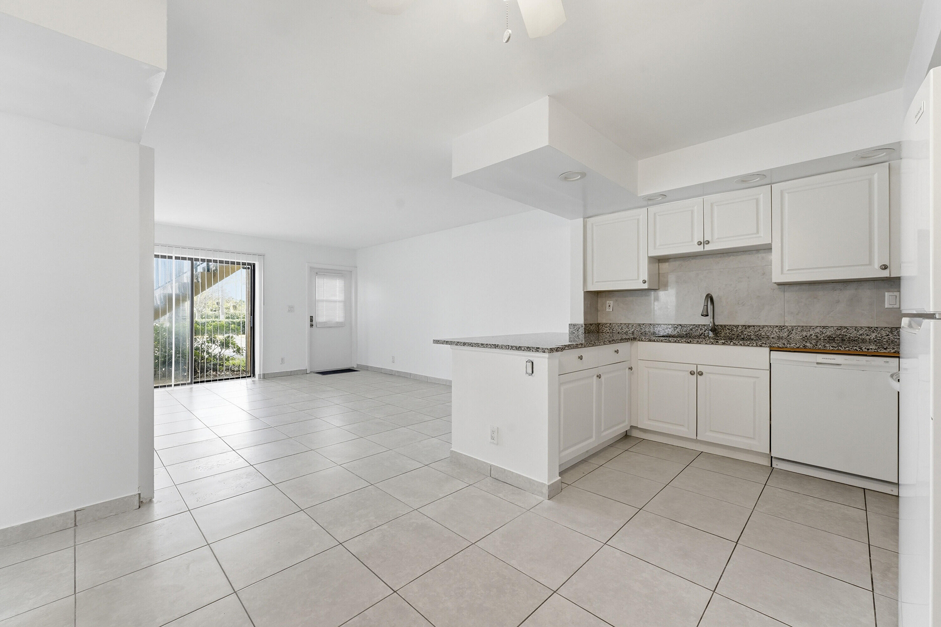 2671 Riverside Drive 1