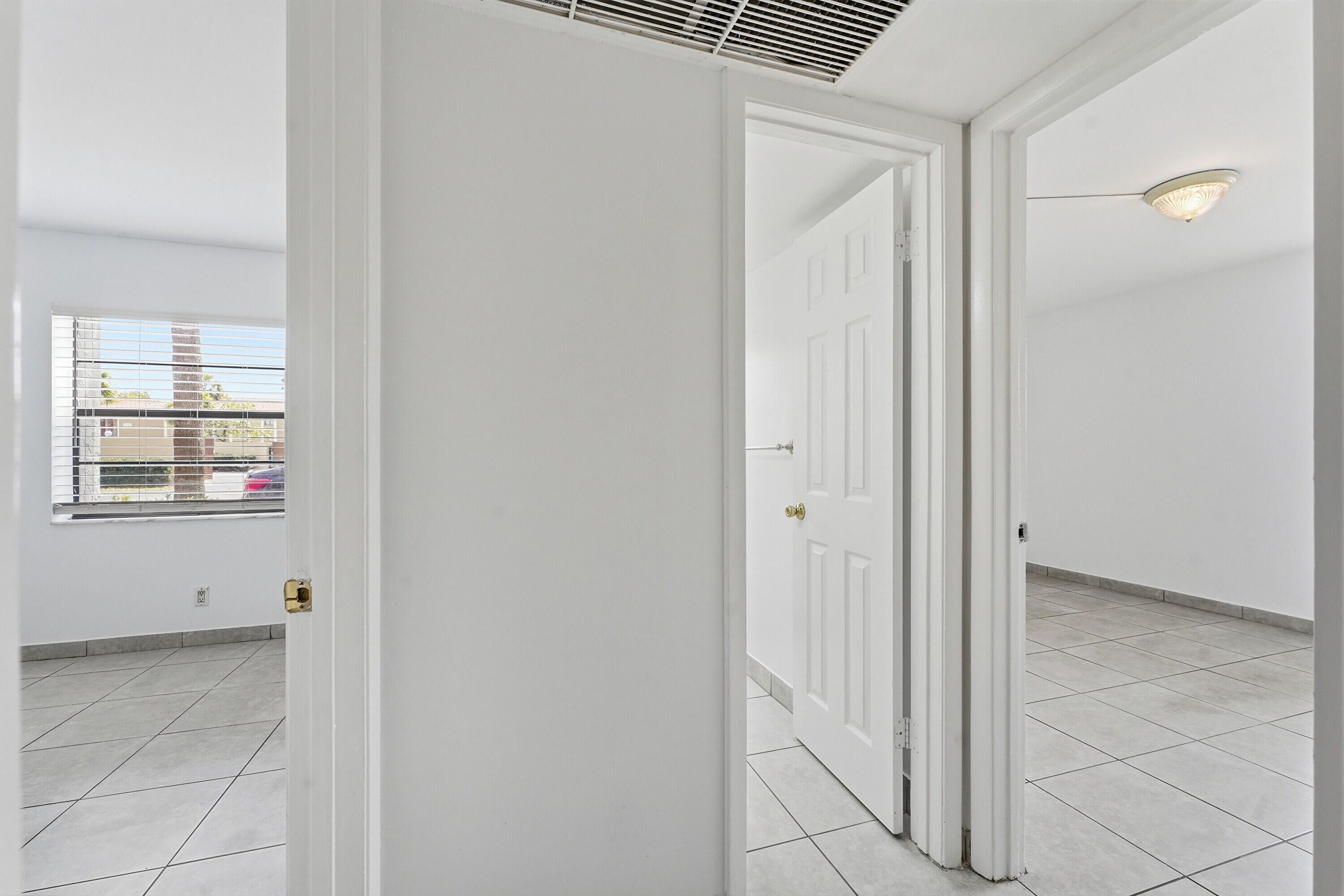 2671 Riverside Drive 1