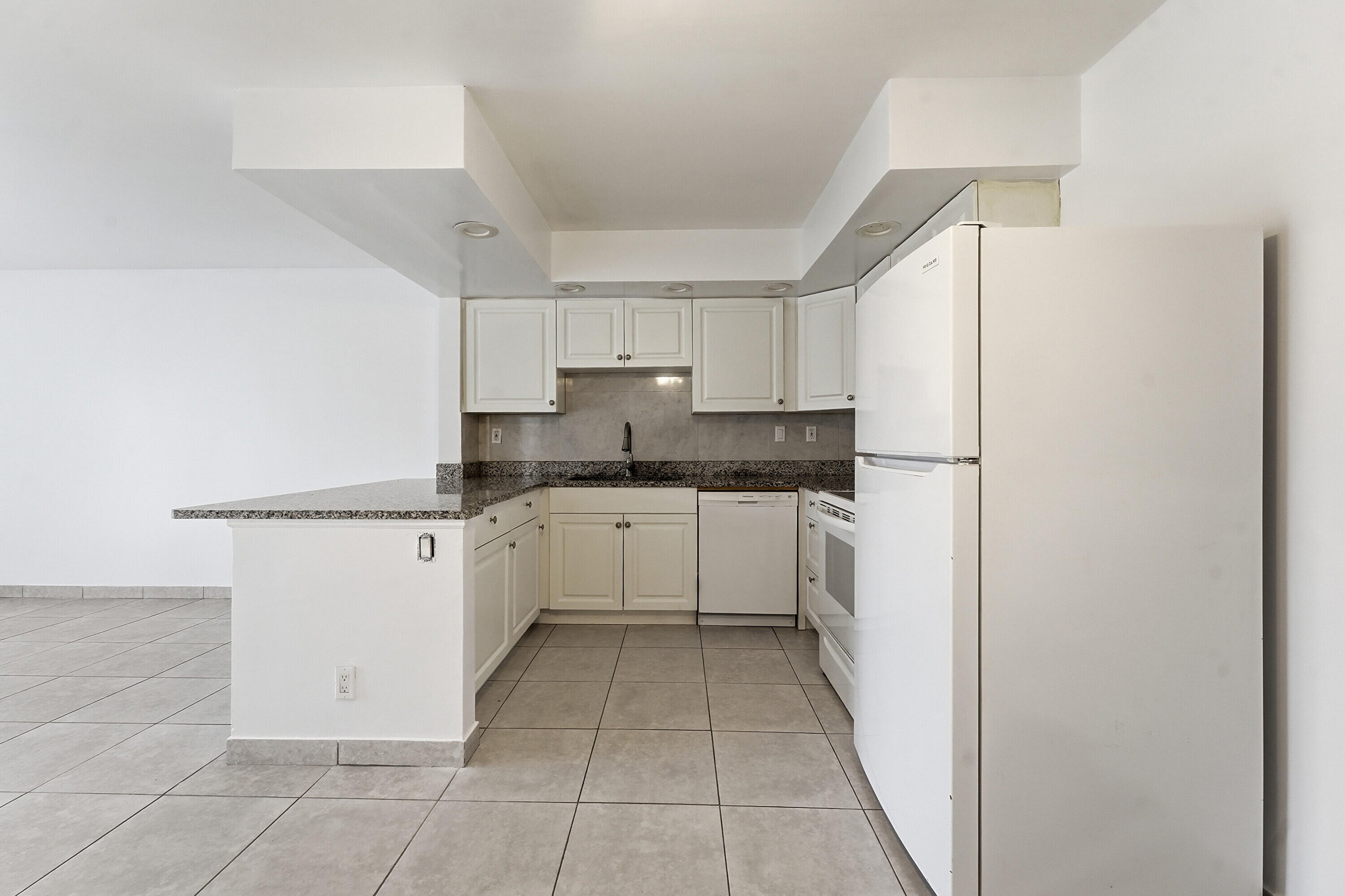 2671 Riverside Drive 1