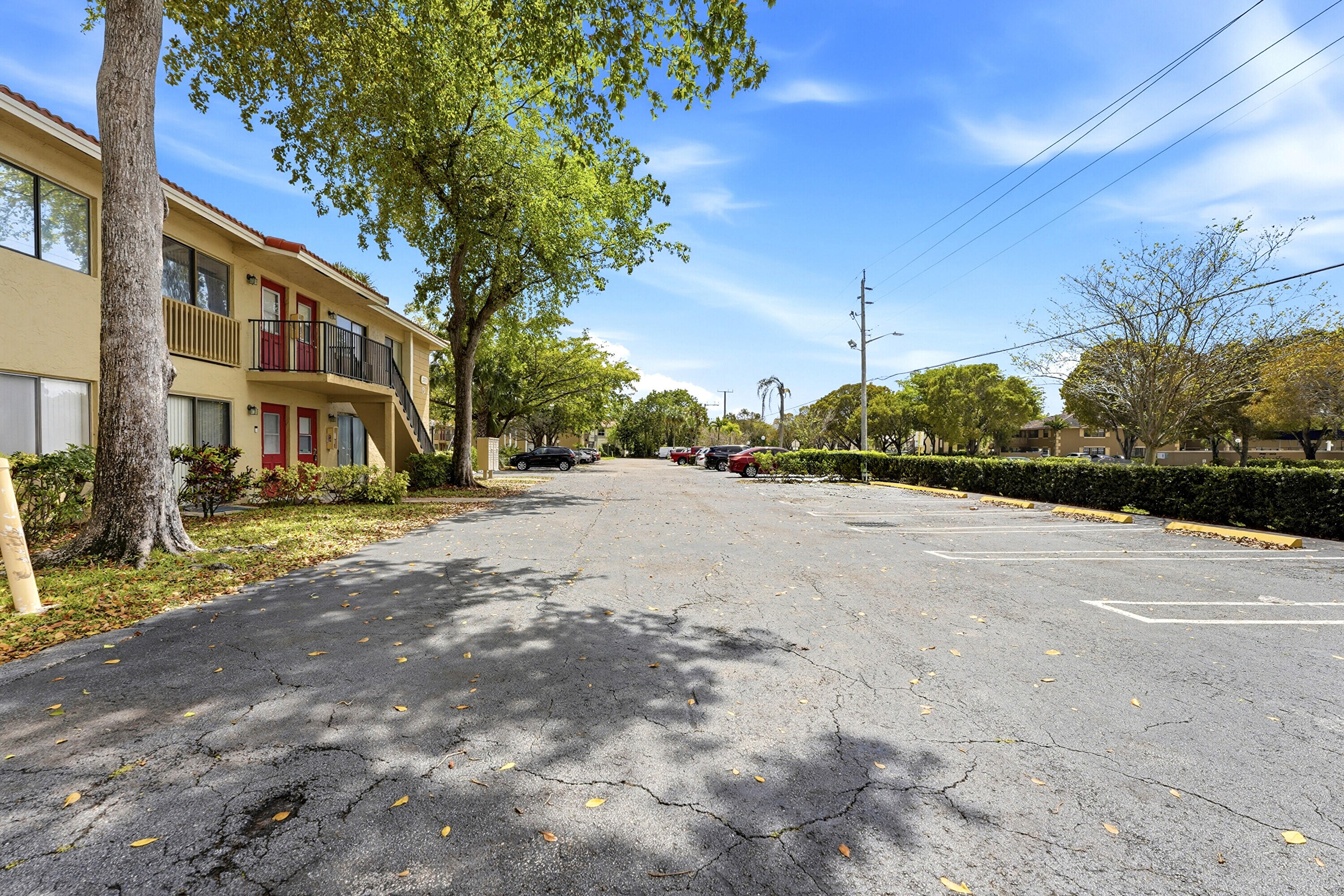 2671 Riverside Drive 1