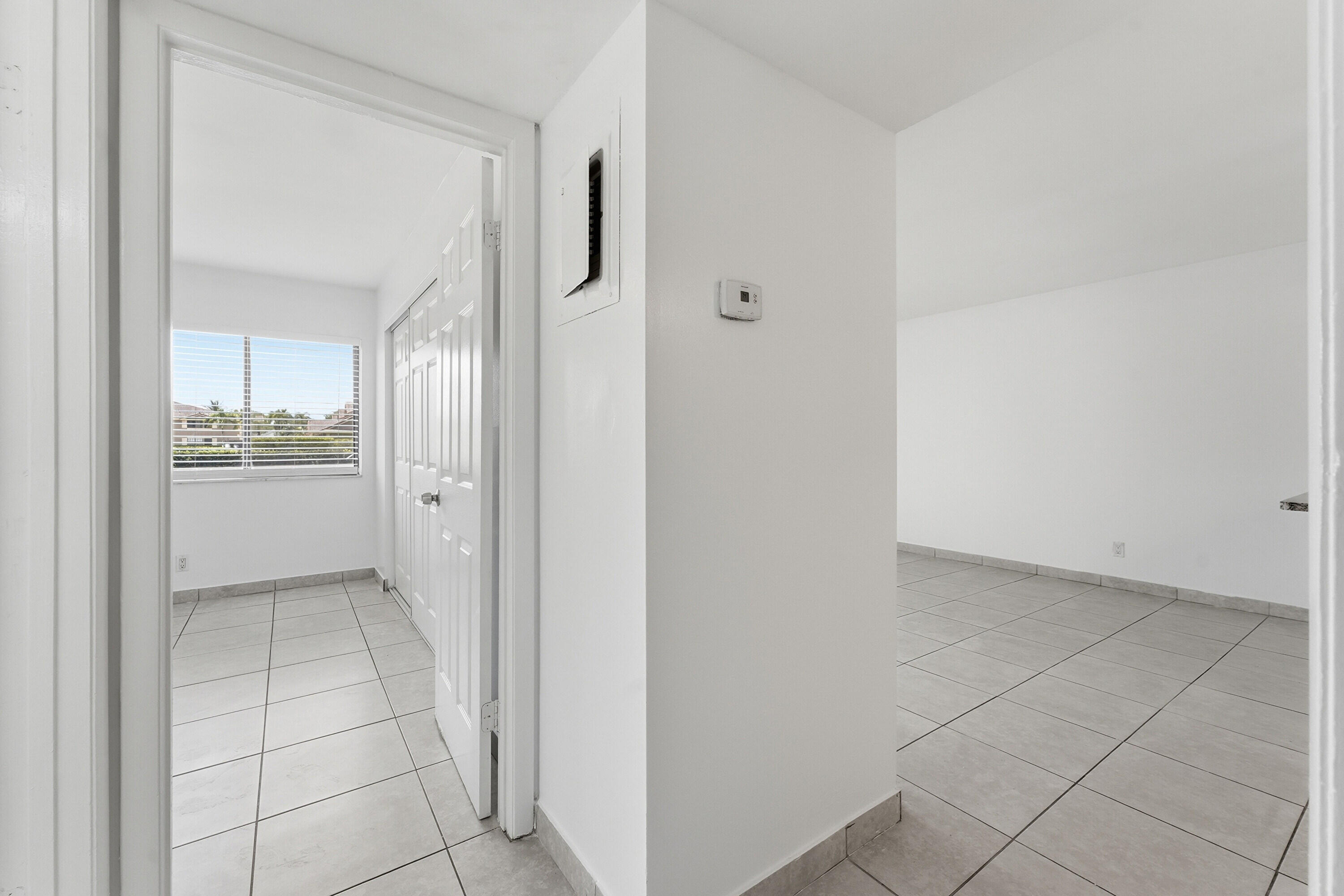 2671 Riverside Drive 1
