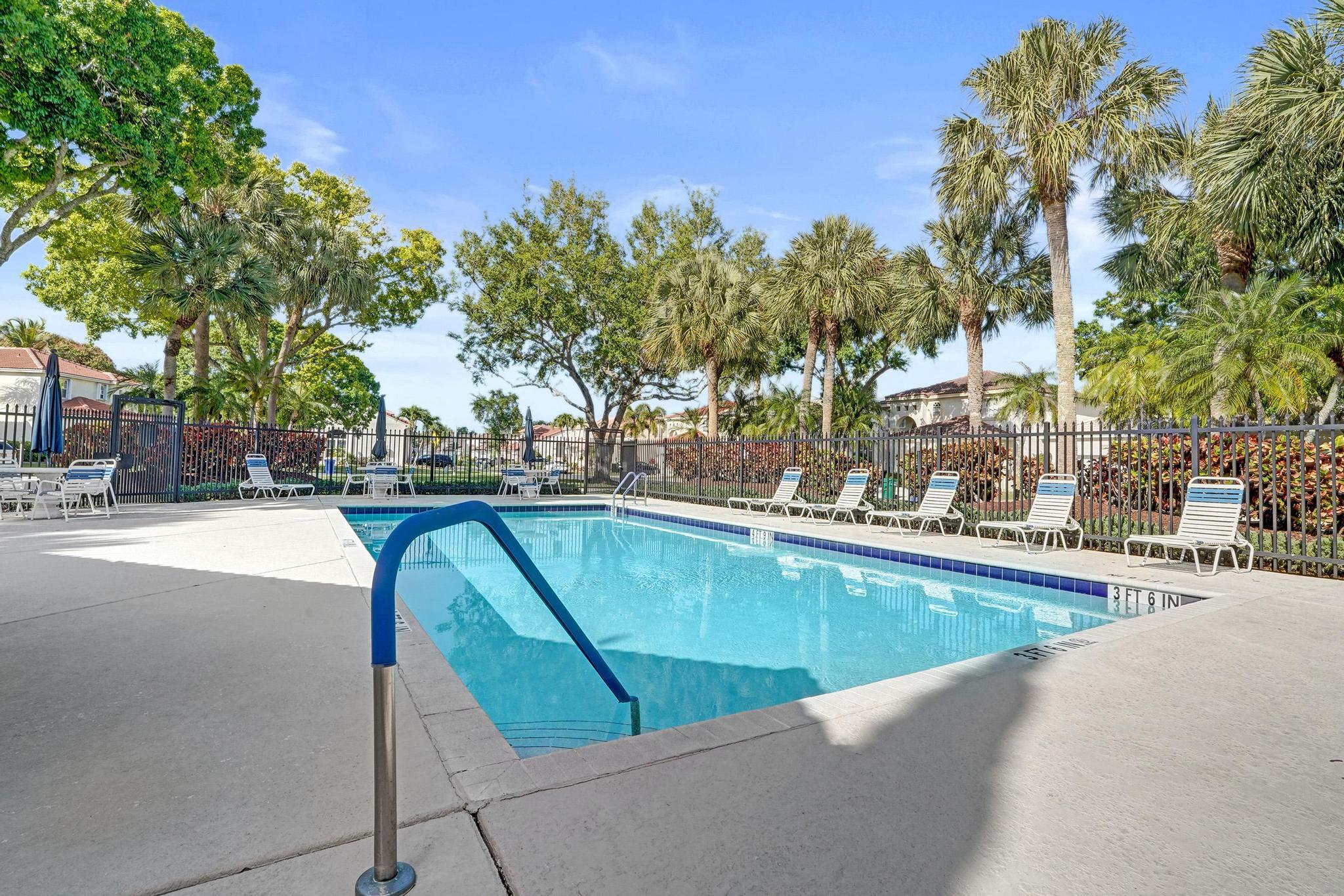6842 Dogwood Lane