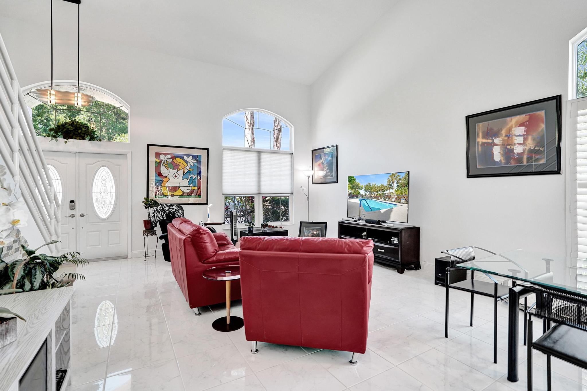6842 Dogwood Lane