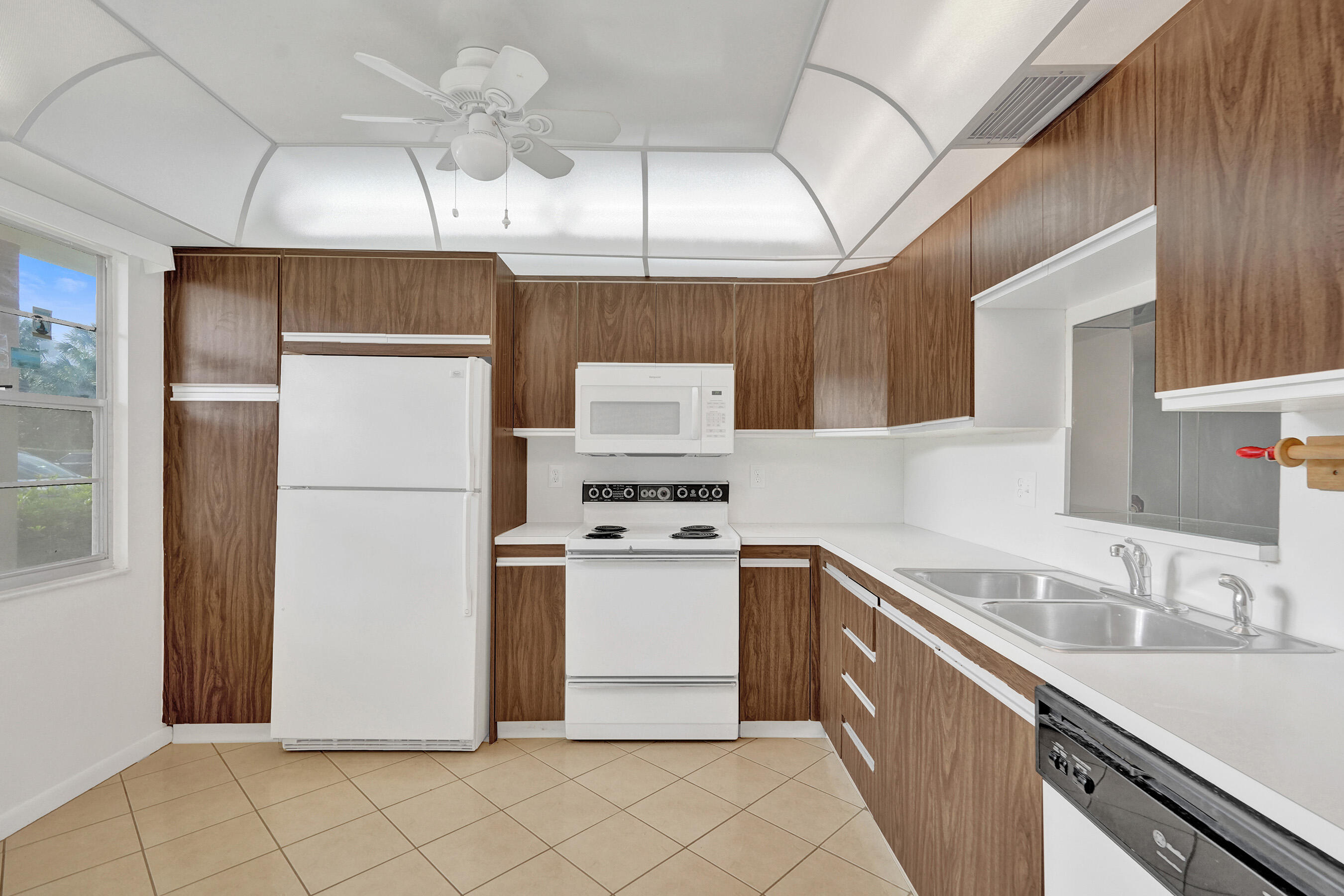 2303 Lucaya Lane E1