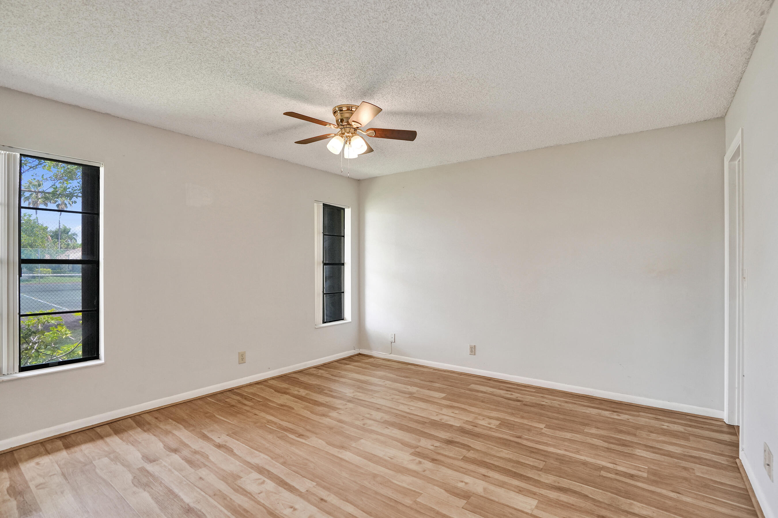 617 Banks Road 617