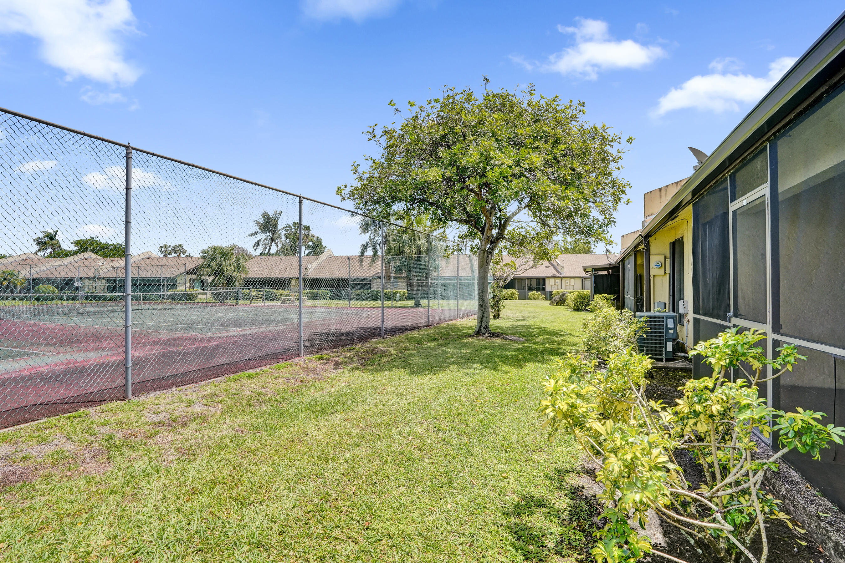 617 Banks Road 617