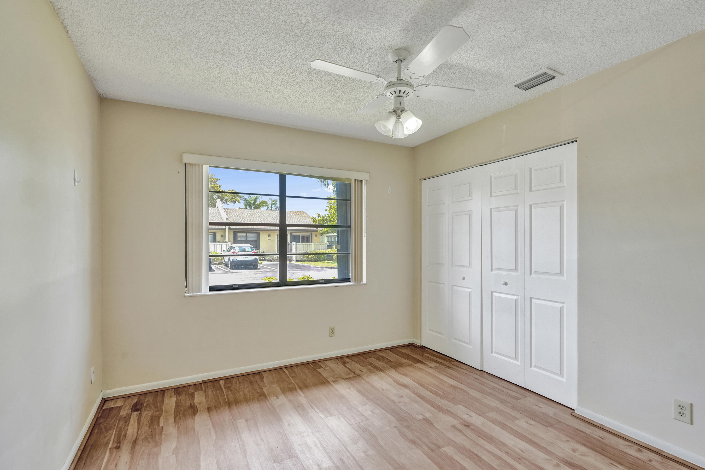 617 Banks Road 617