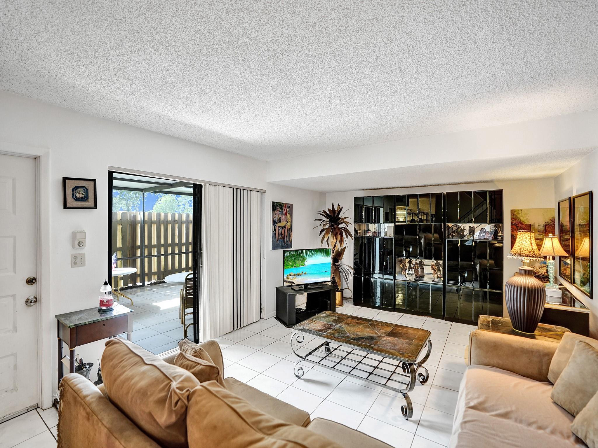 865 NW 29th Avenue A
