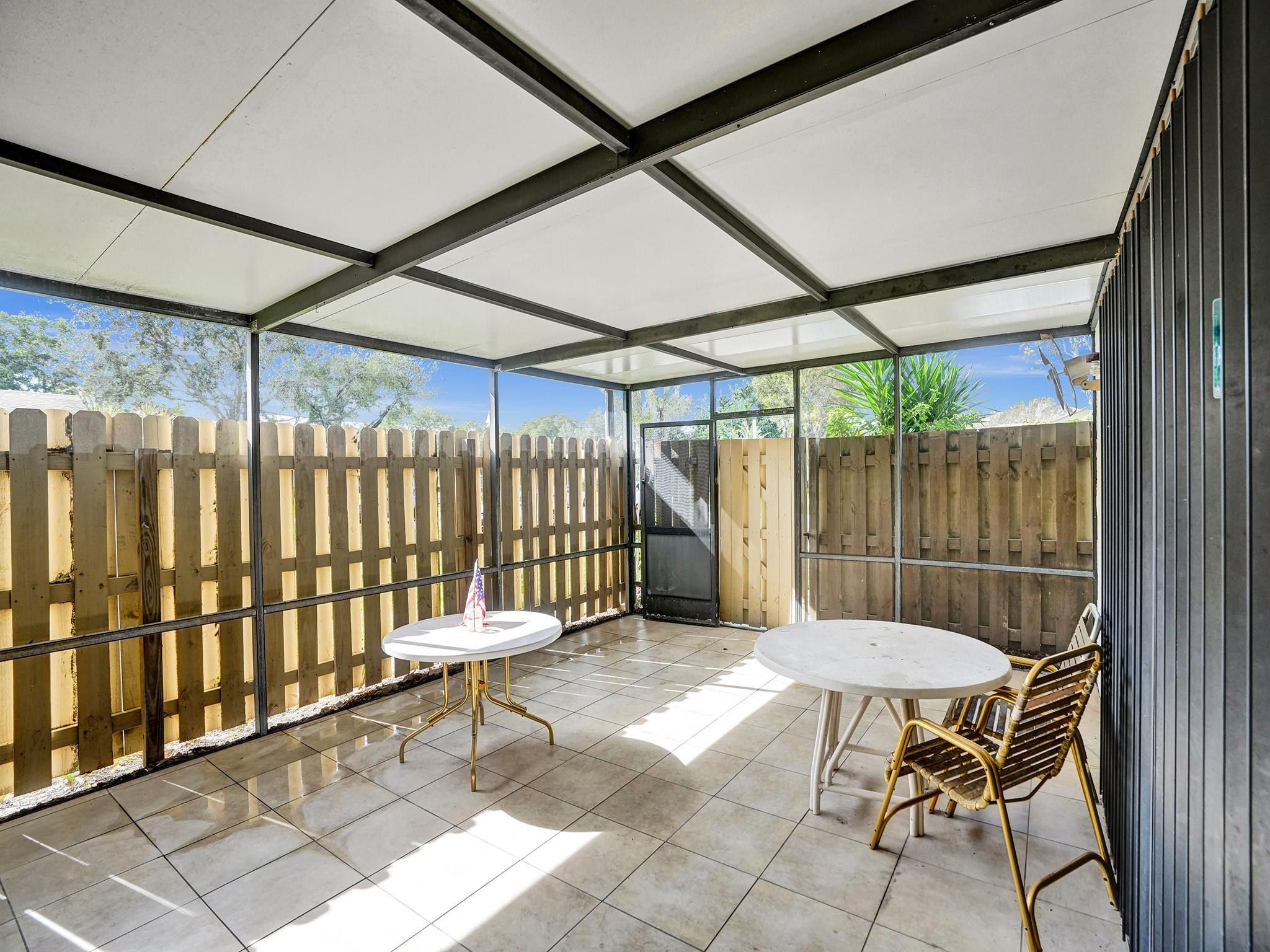 865 NW 29th Avenue A