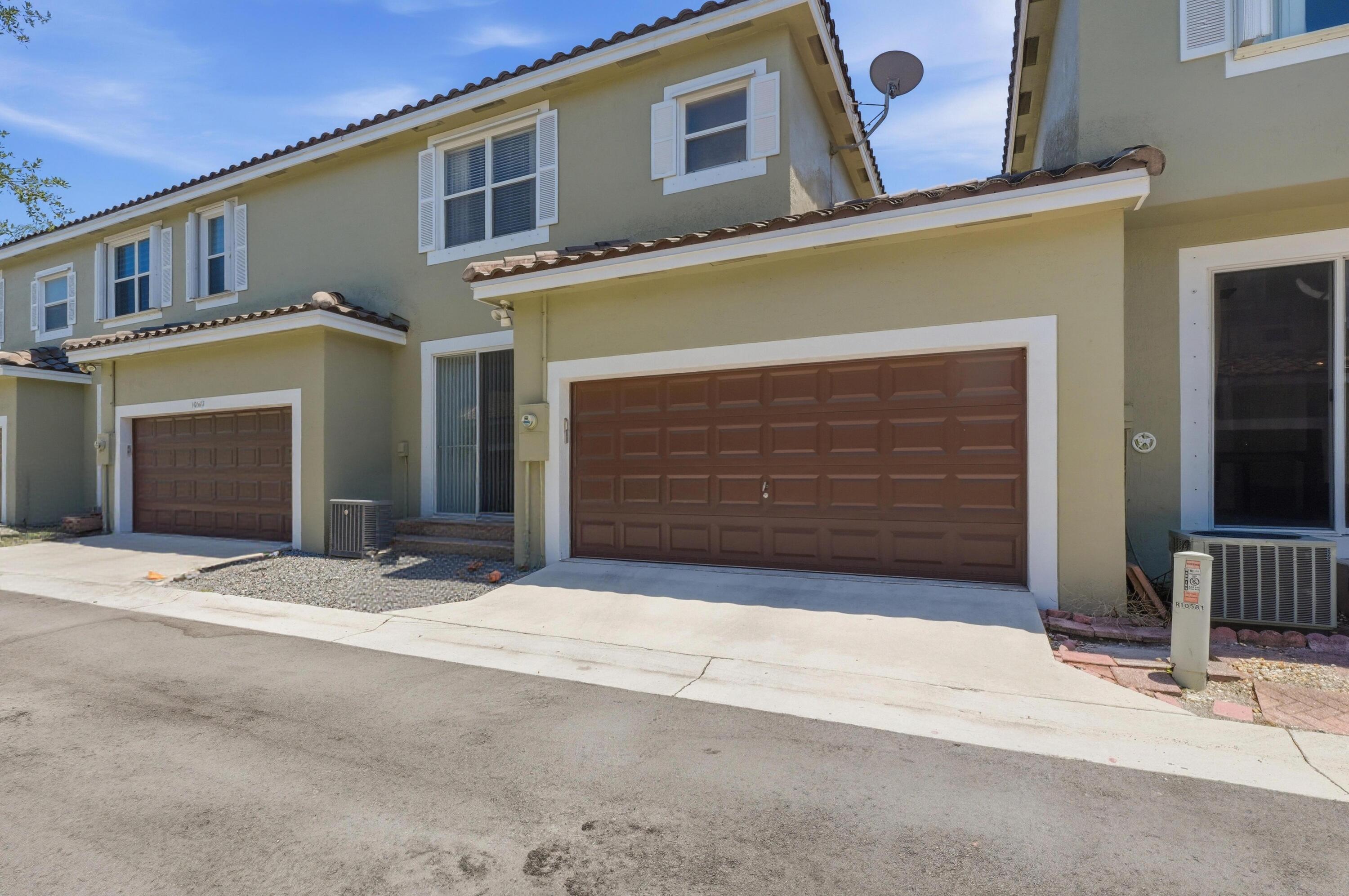 10581 NW 56th Place