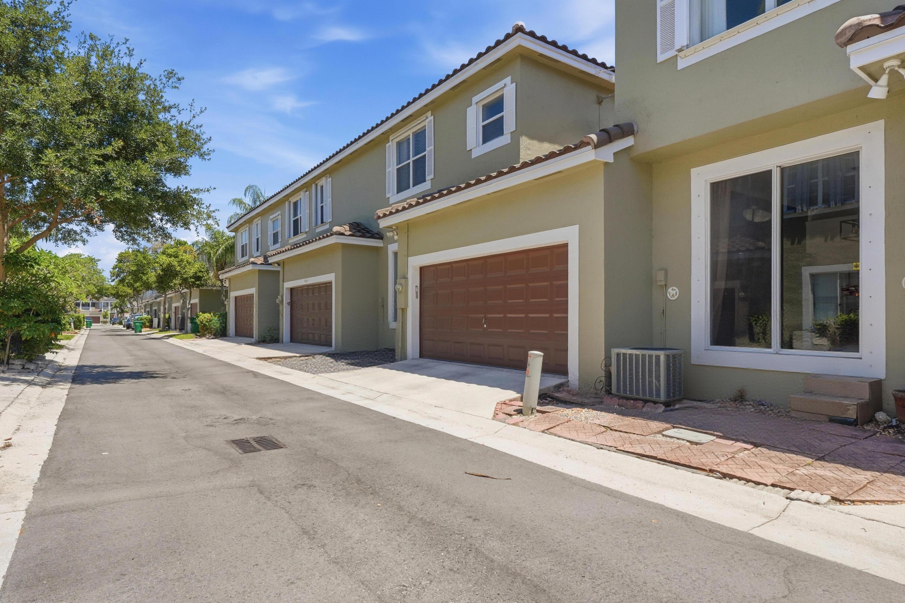 10581 NW 56th Place