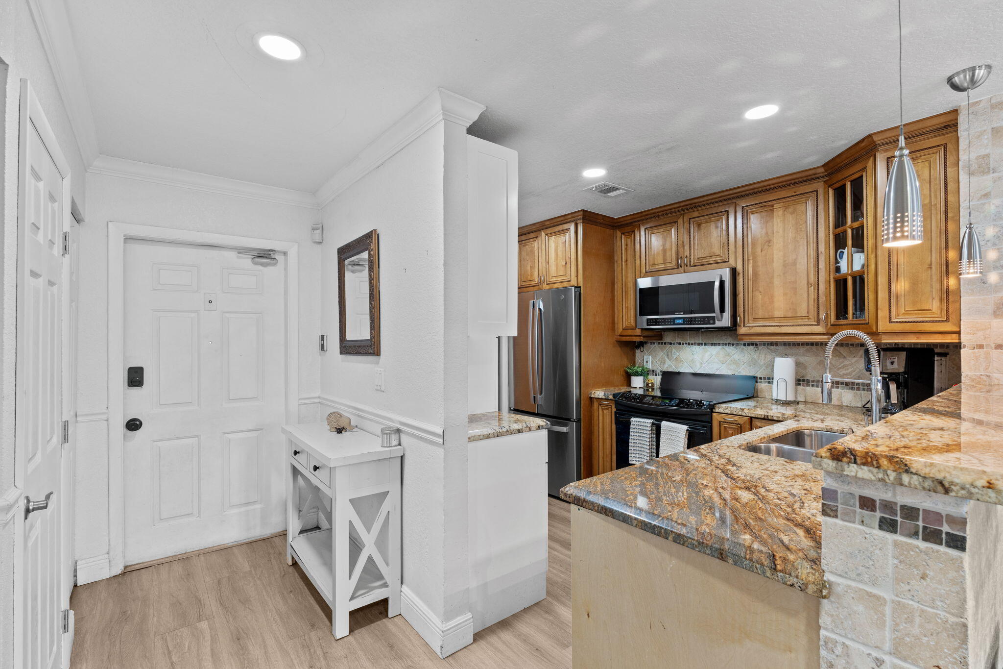 1909 NW 94th Avenue 102a