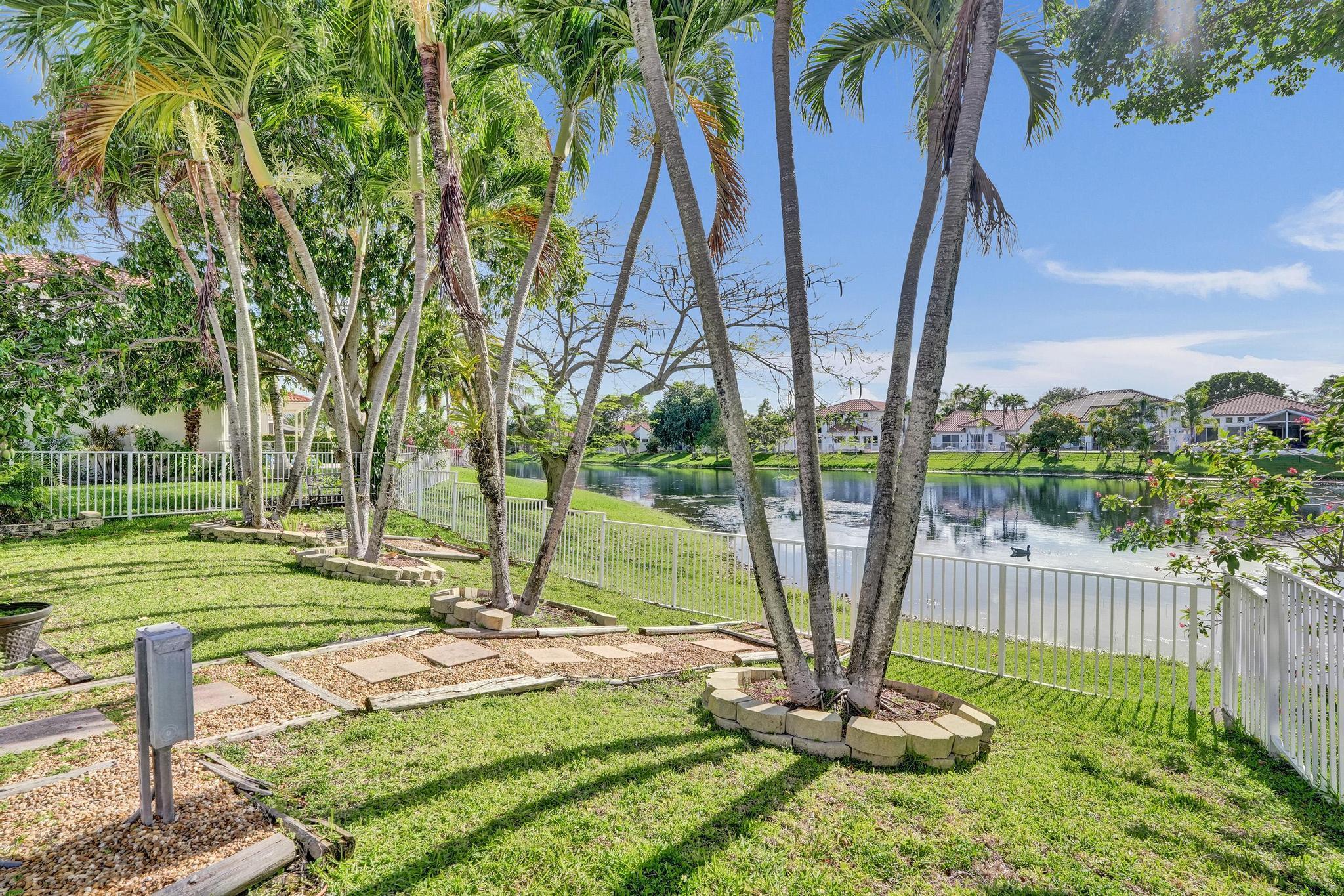 3067 Bayberry Way