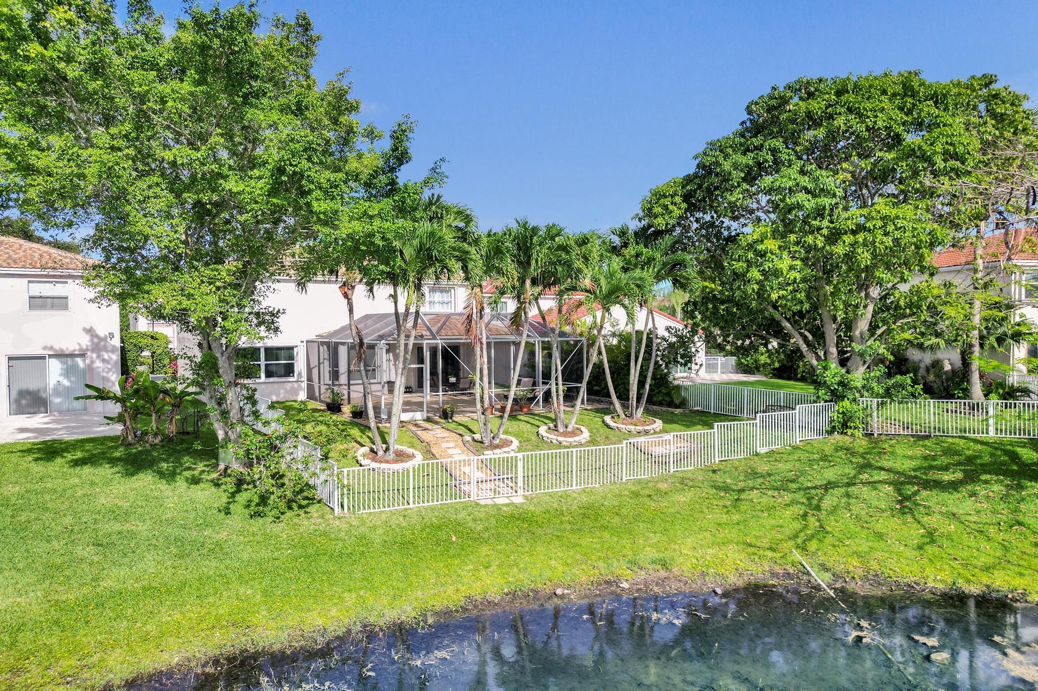 3067 Bayberry Way
