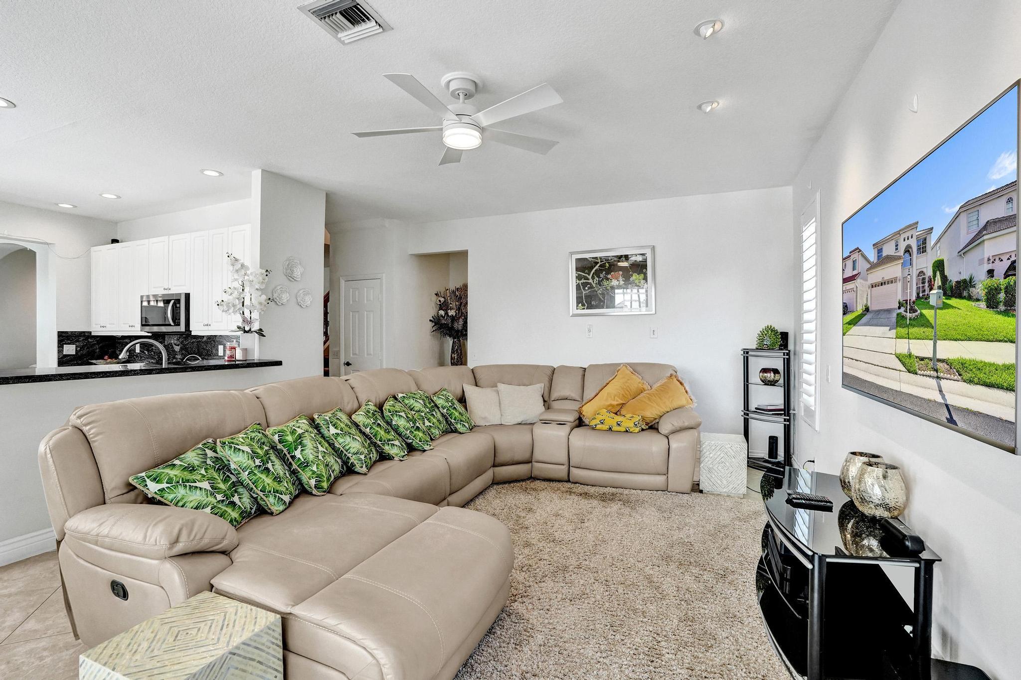 3067 Bayberry Way