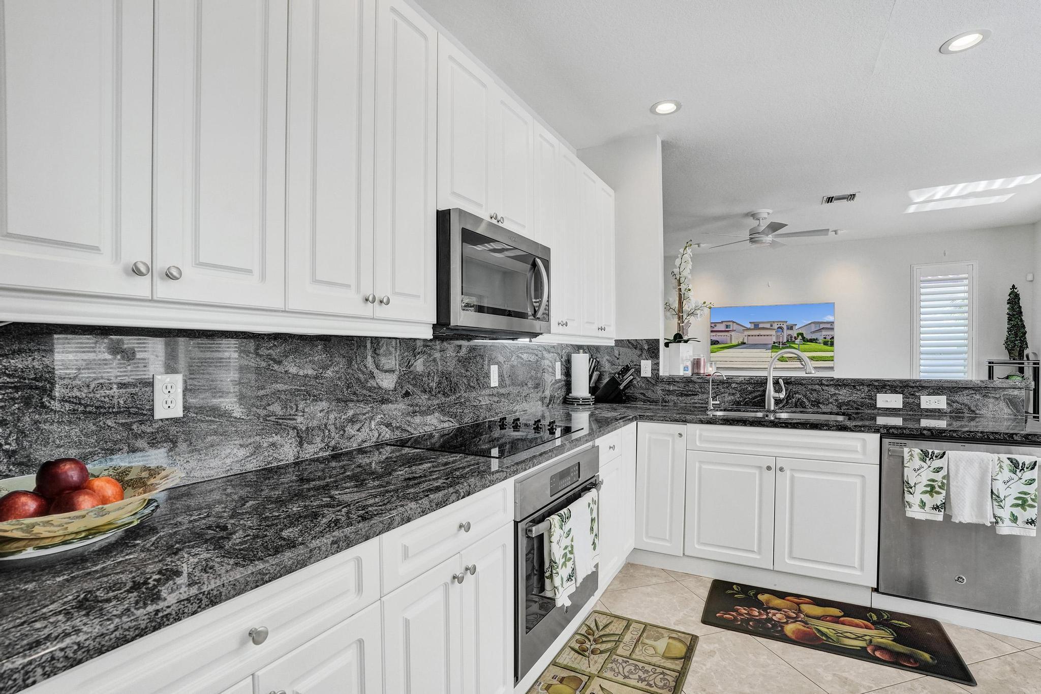 3067 Bayberry Way