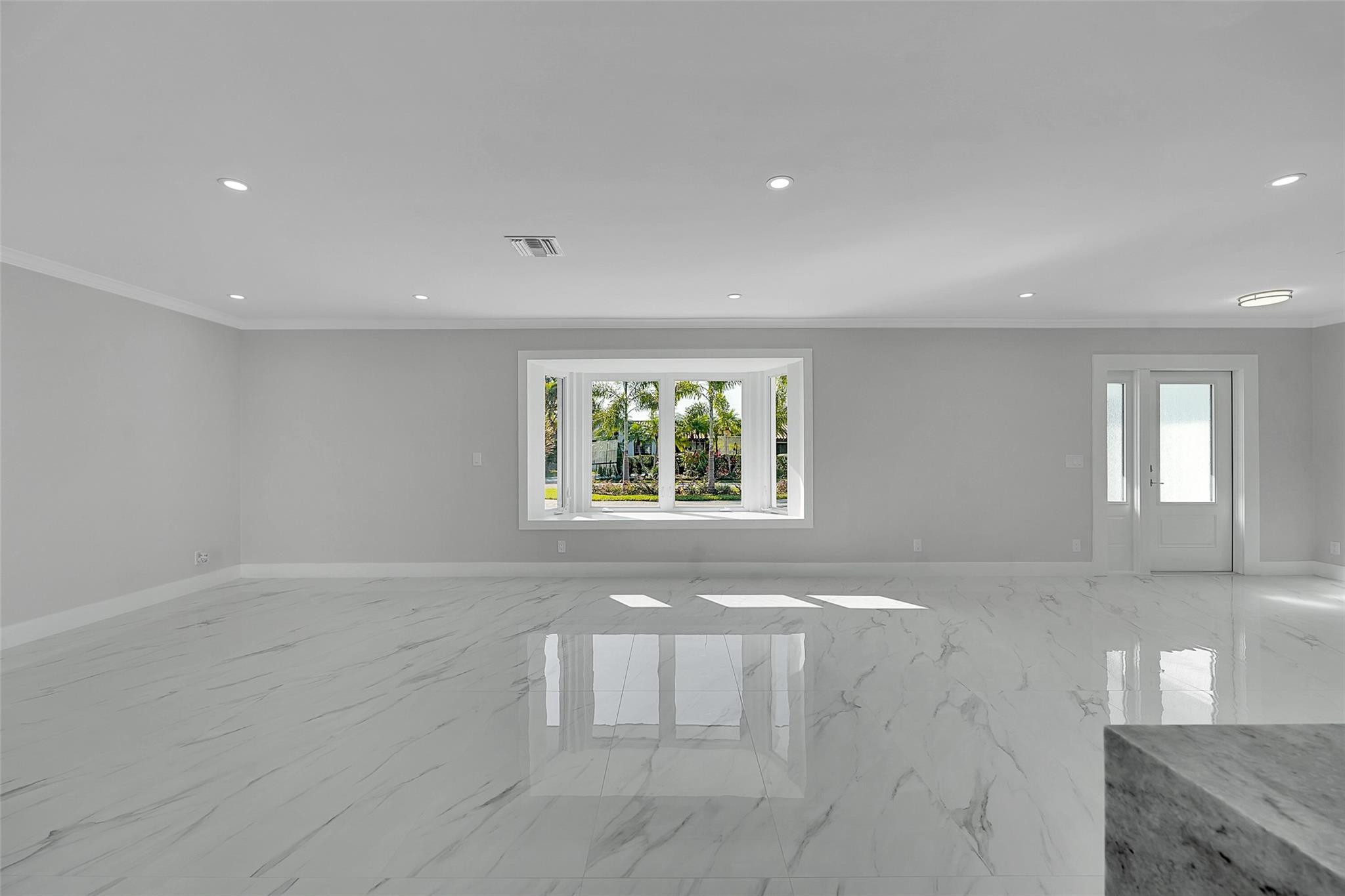 1190 Dolphin Road