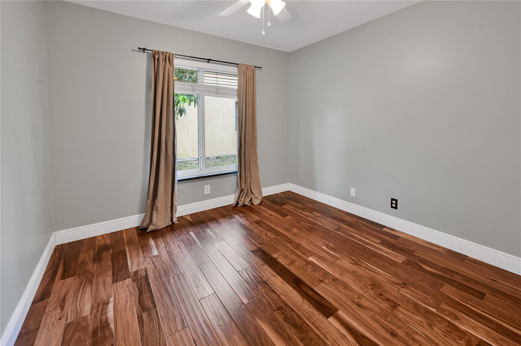 8949 NW 45th Court