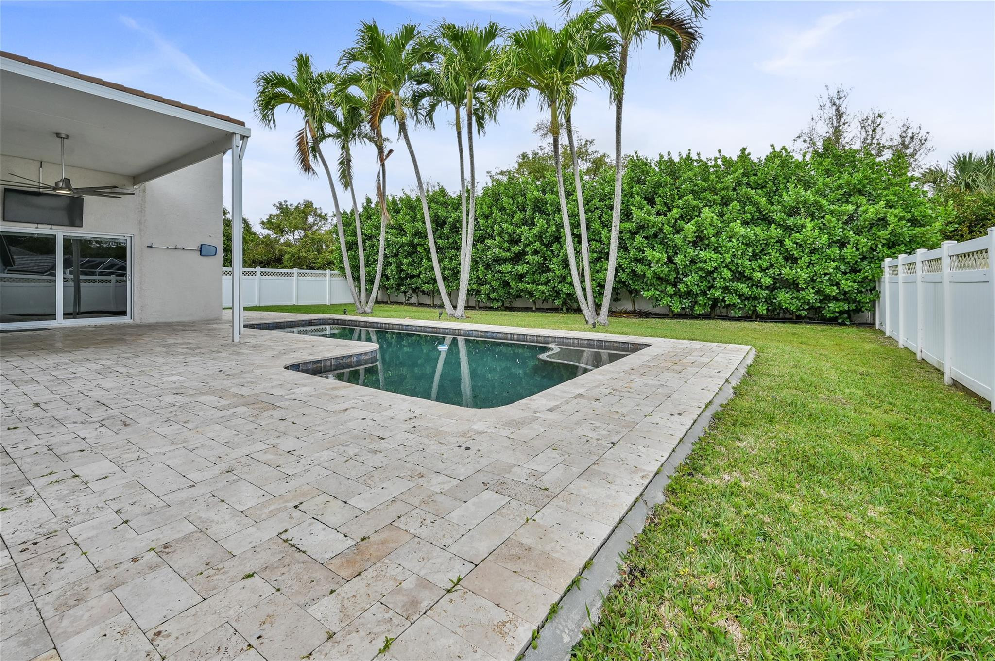 8949 NW 45th Court
