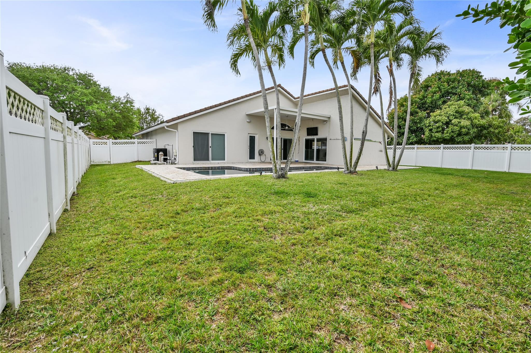 8949 NW 45th Court