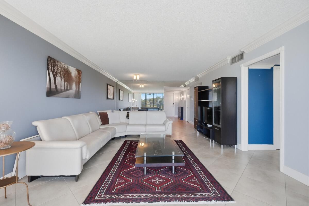 3001 S Palm Aire Drive 206