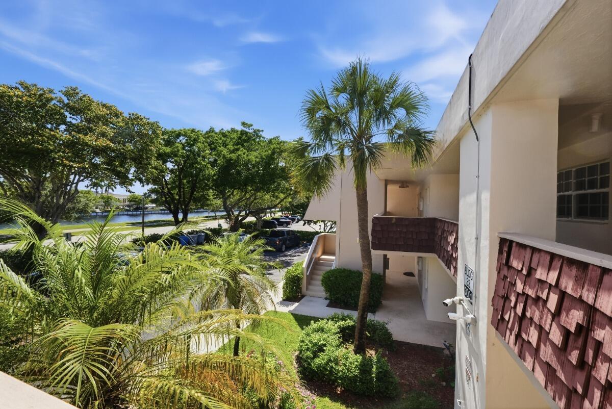 3001 S Palm Aire Drive 206