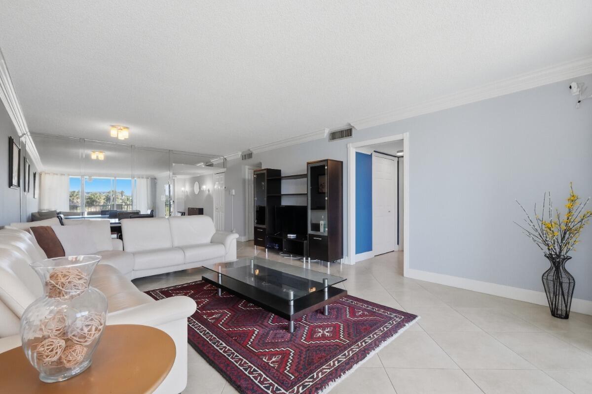 3001 S Palm Aire Drive 206