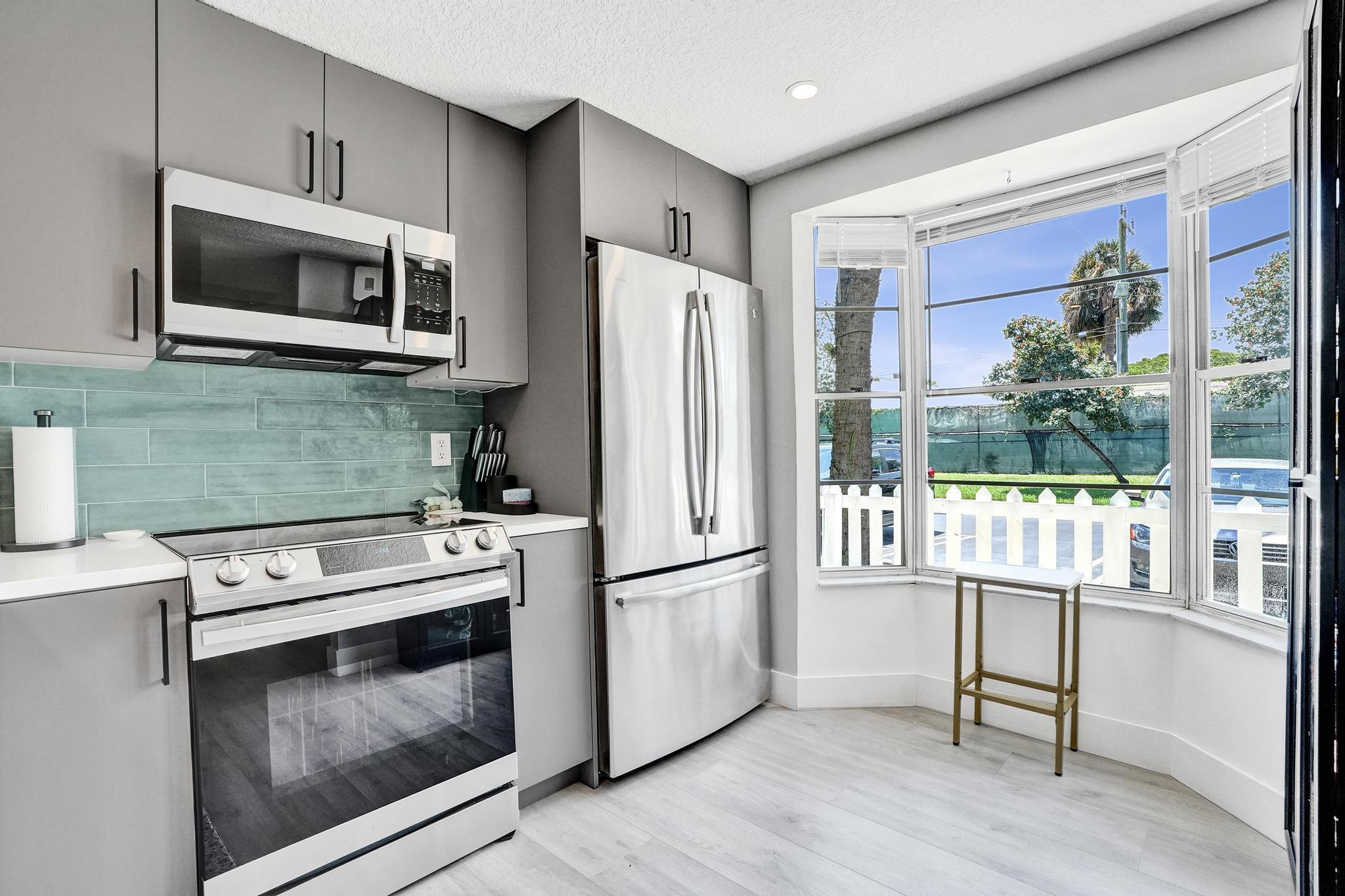 201 SW 3rd Street 201