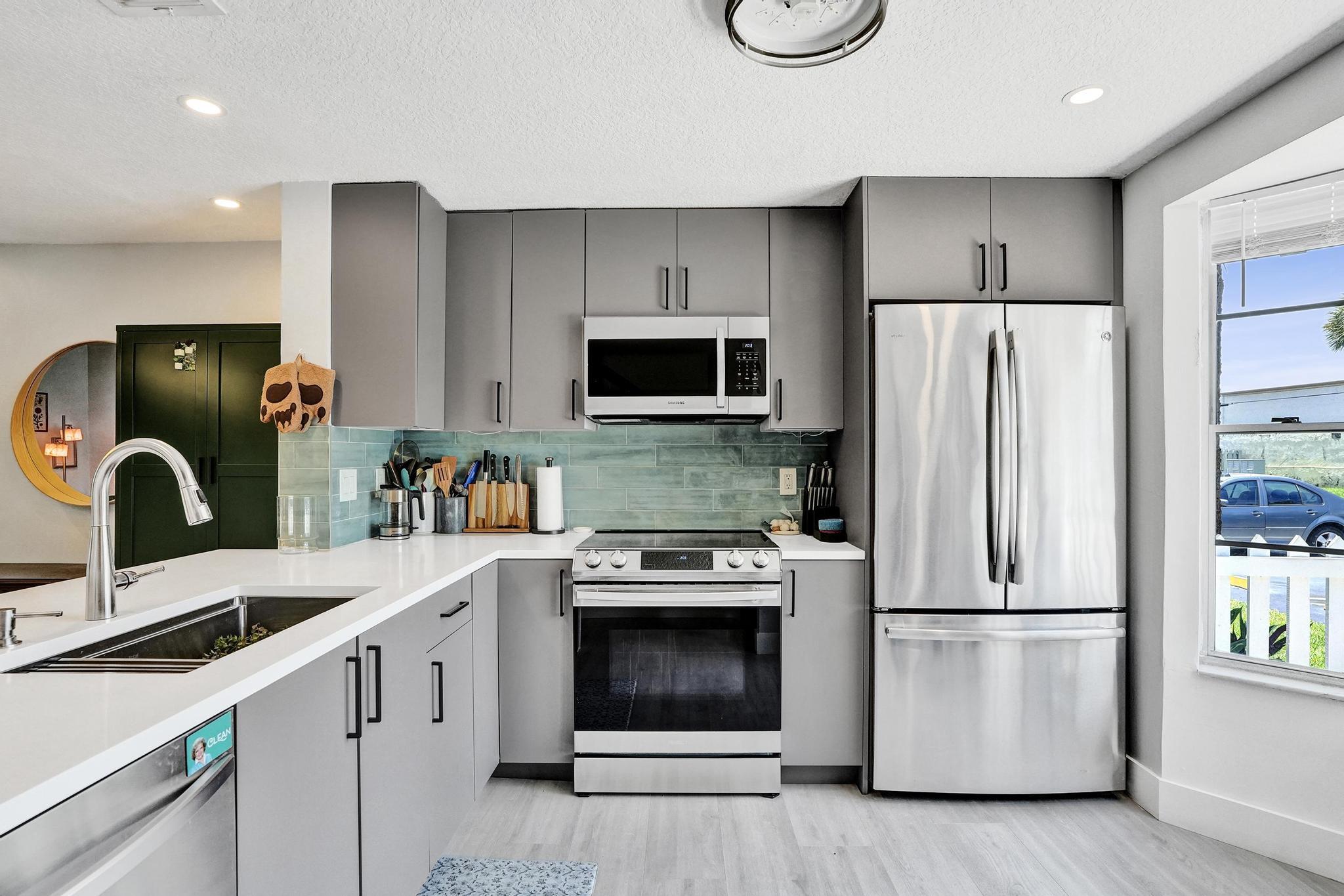 201 SW 3rd Street 201