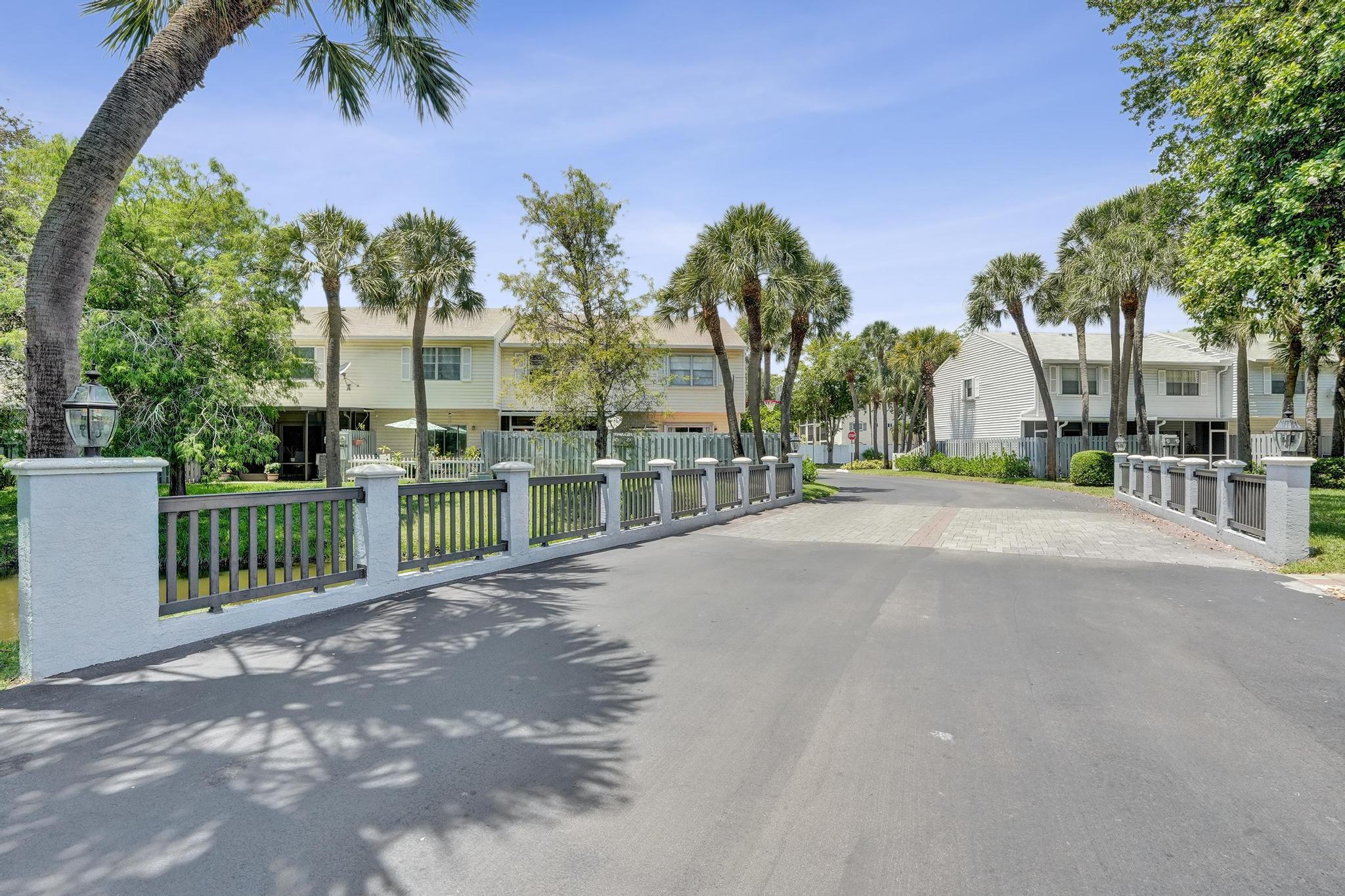 201 SW 3rd Street 201