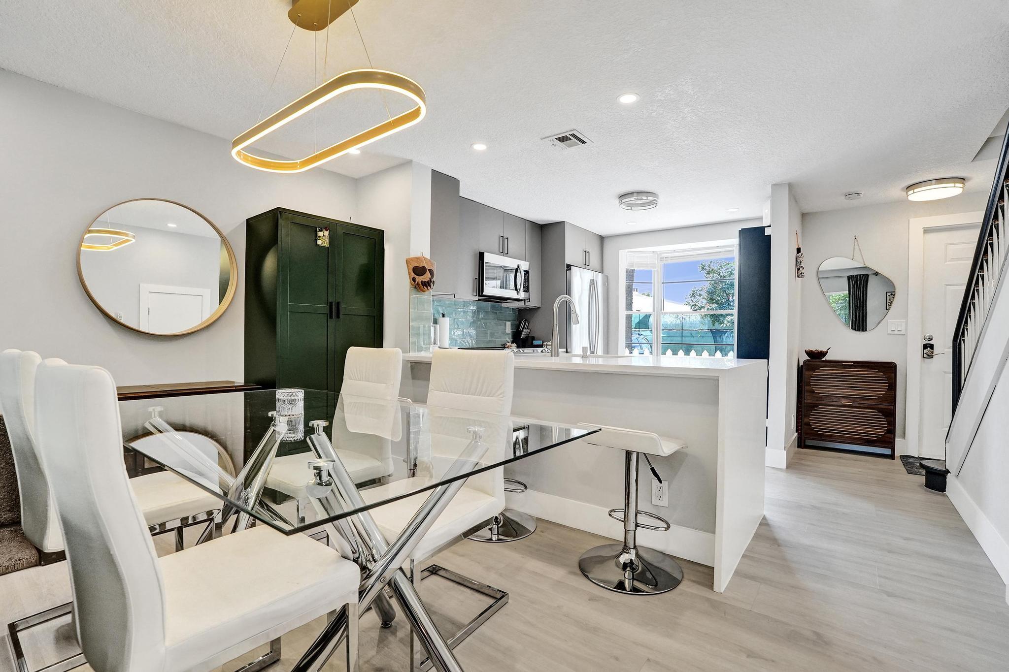 201 SW 3rd Street 201