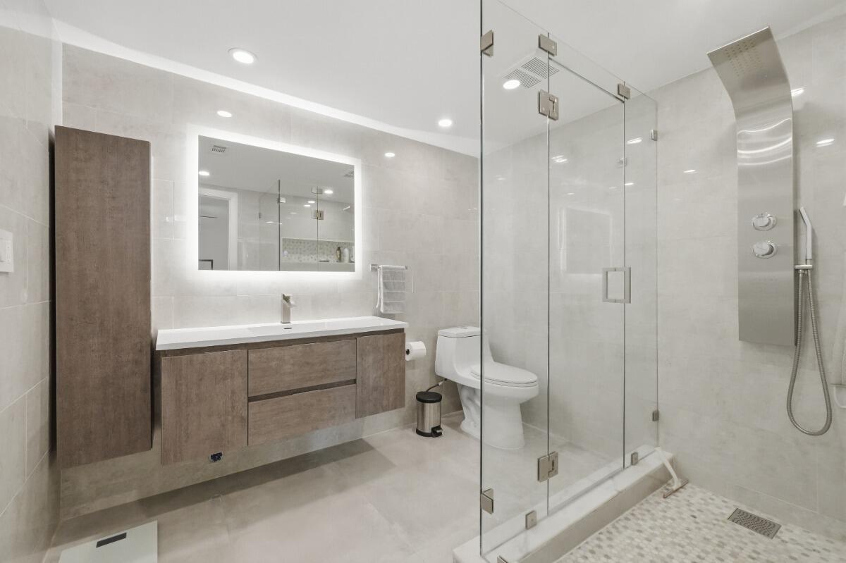 6100 NW 44TH Street 104