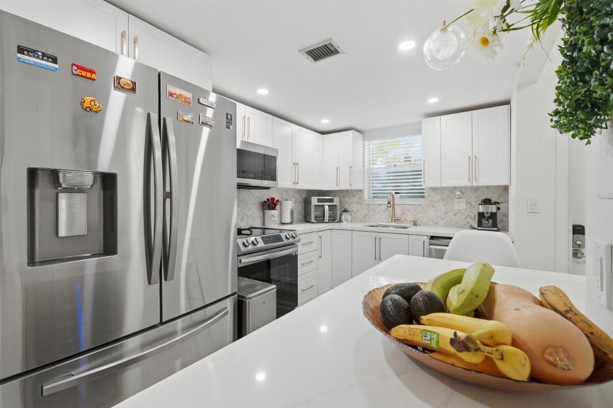 6100 NW 44TH Street 104