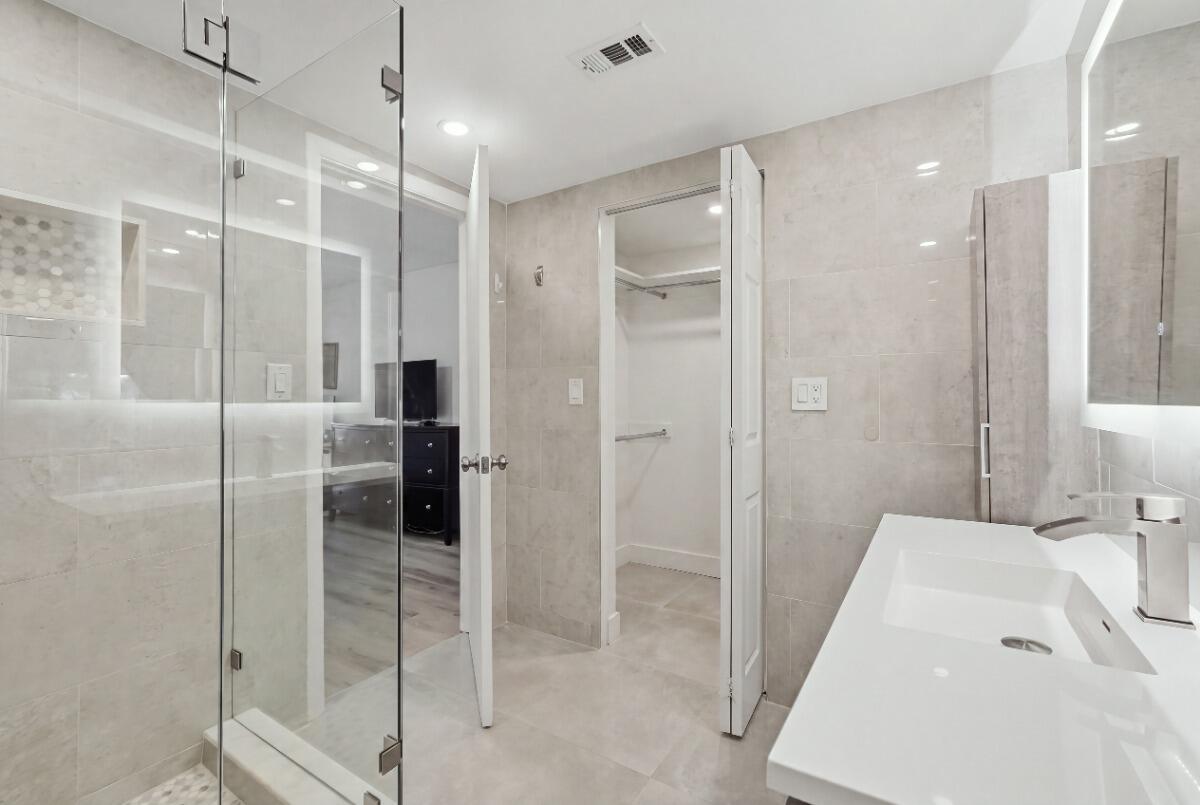 6100 NW 44TH Street 104