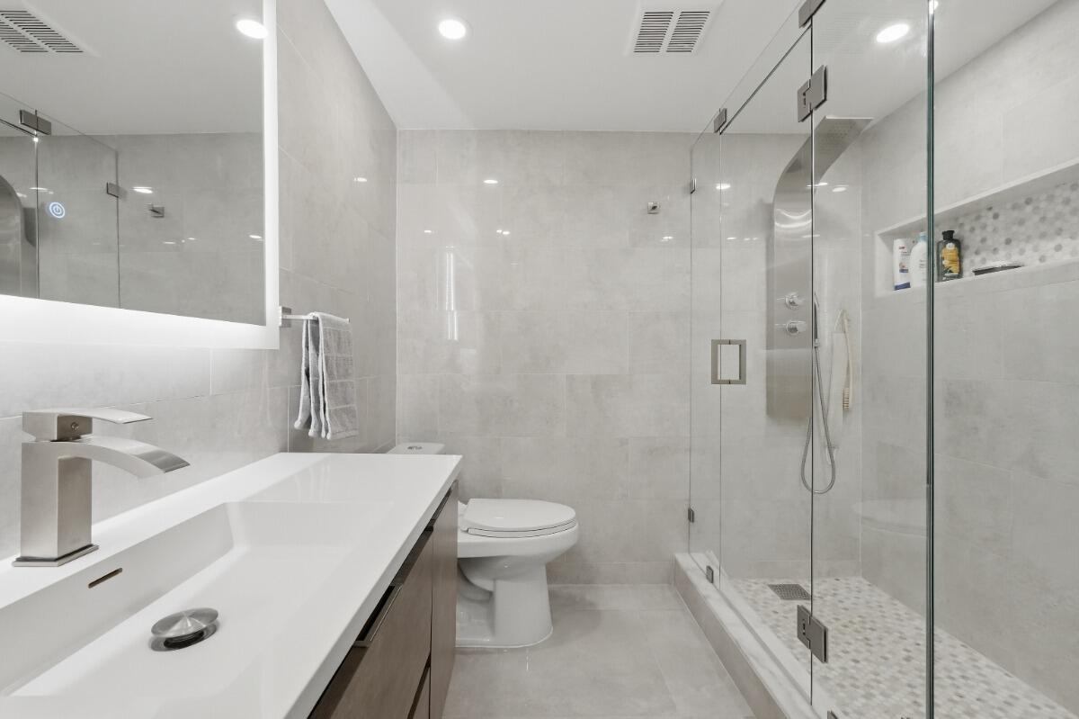 6100 NW 44TH Street 104