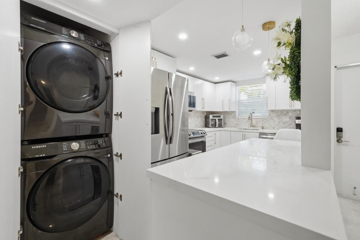 6100 NW 44TH Street 104