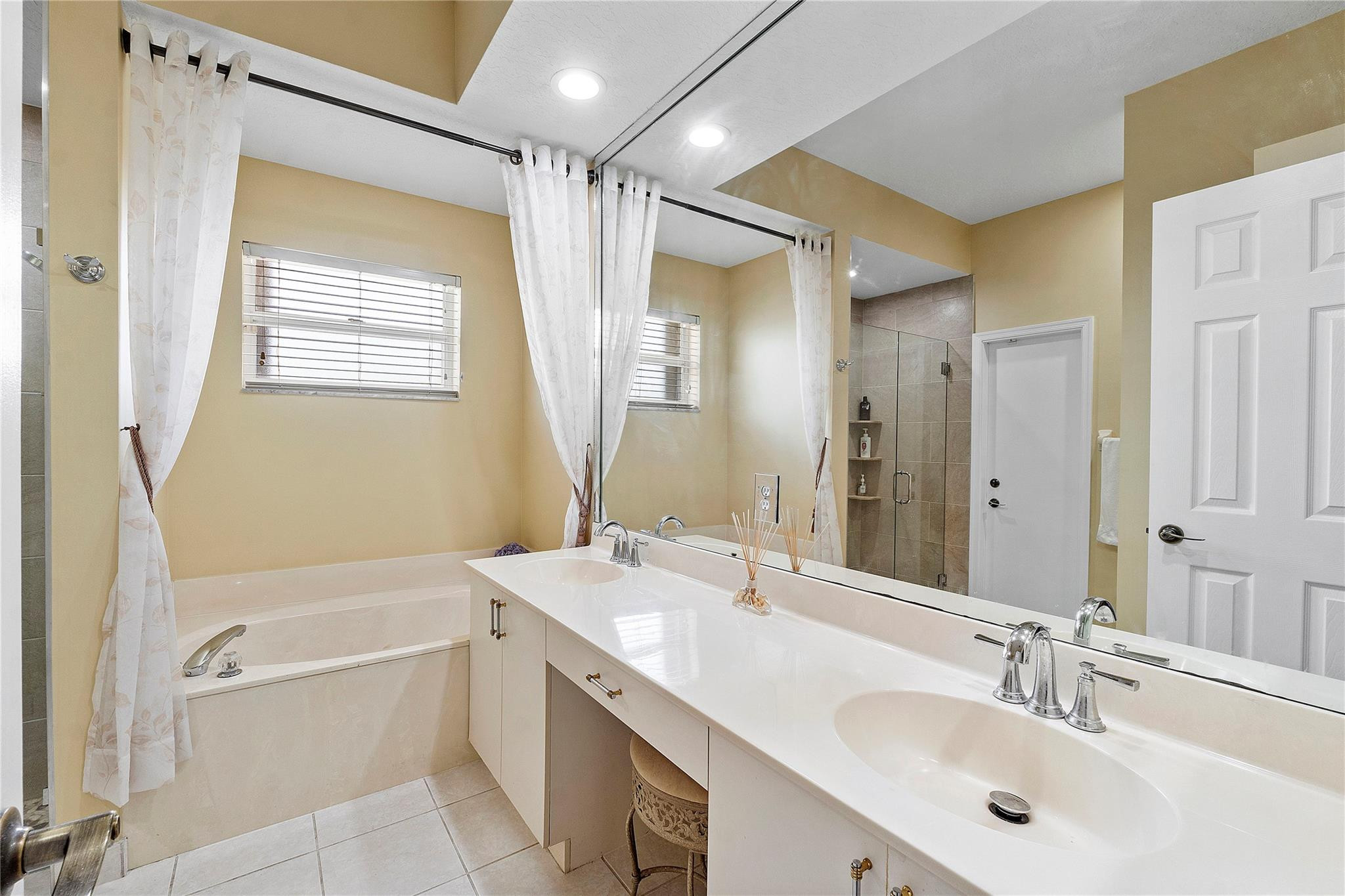 4728 NW 120th Drive