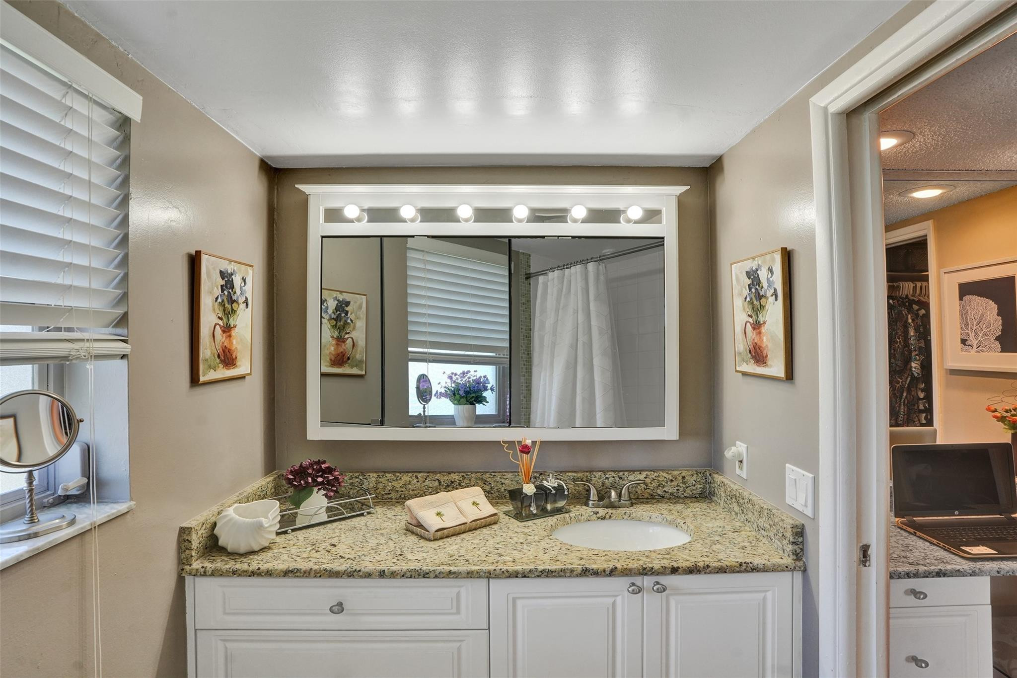 821 Cypress Boulevard 512