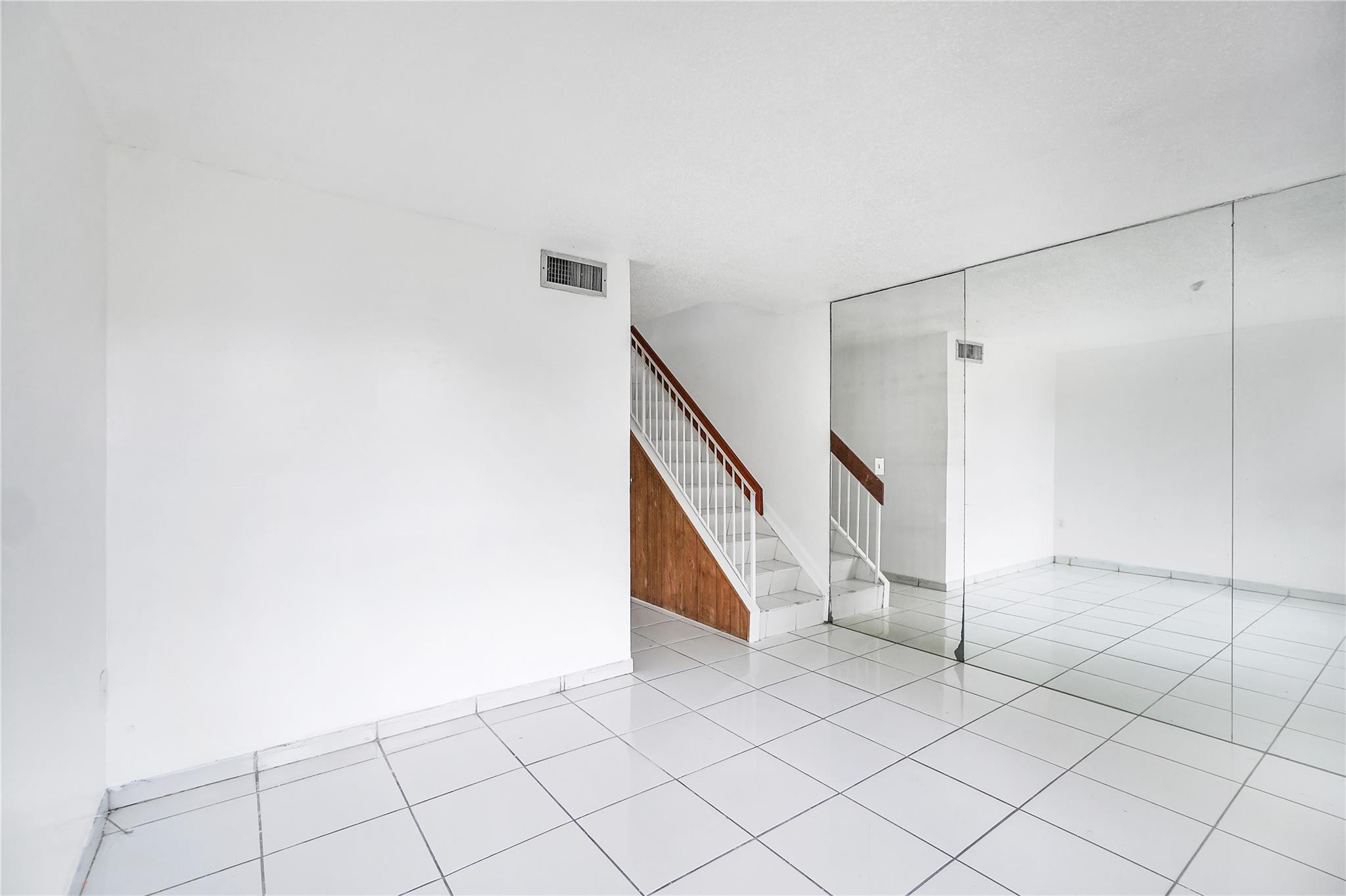 2620 W 52nd Place 406