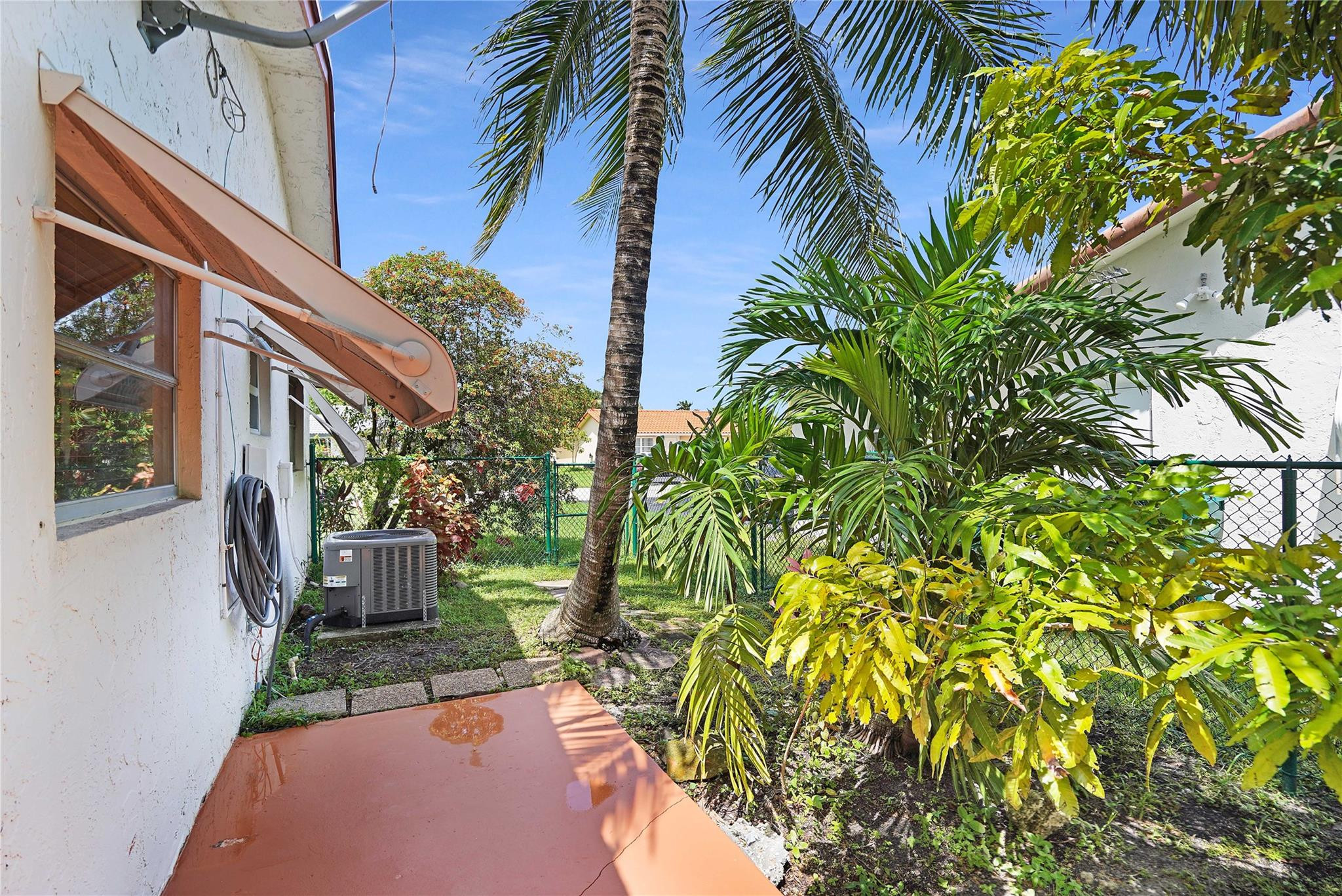 9706 NW 70th Court