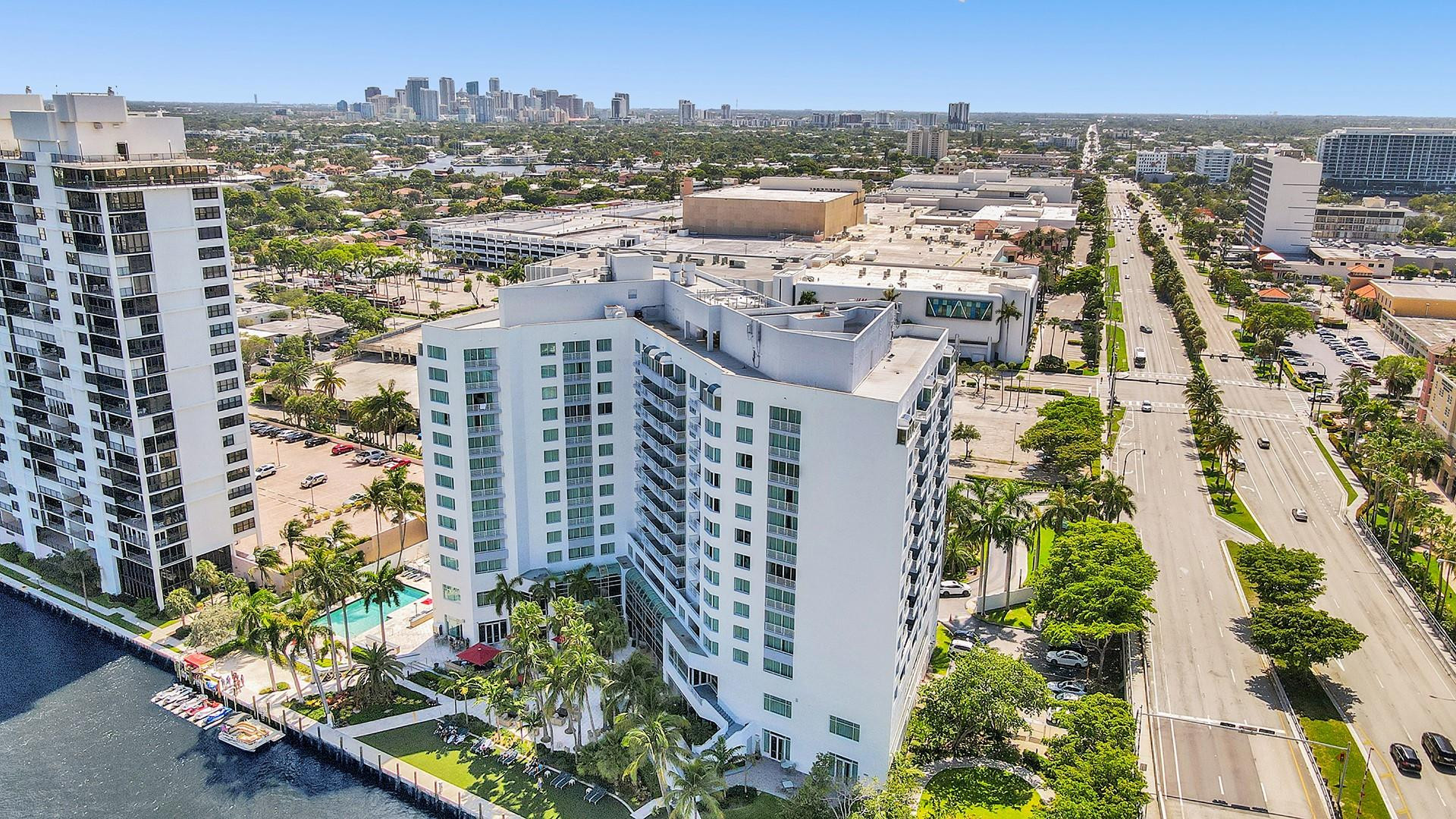 2670 E Sunrise Boulevard 911