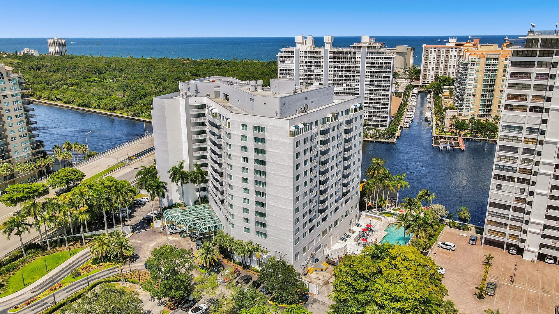 2670 E Sunrise Boulevard 911