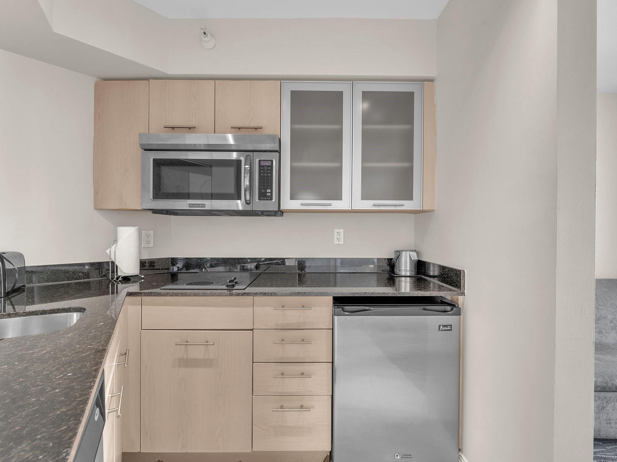 2670 E Sunrise Boulevard 911