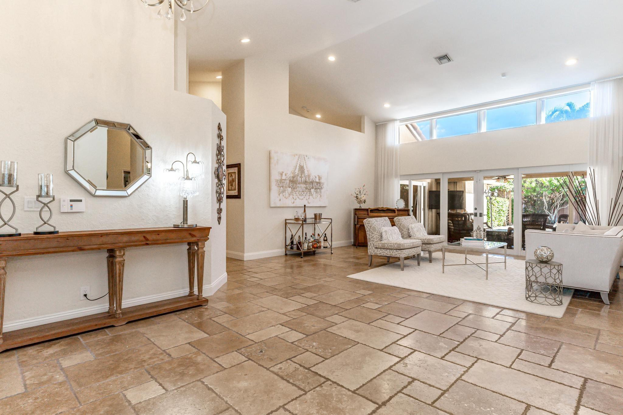 378 Coconut Circle