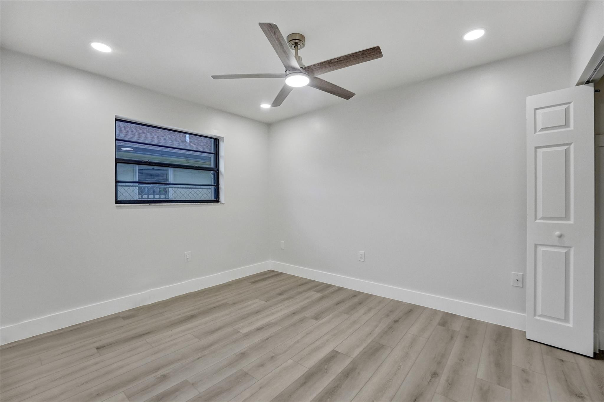 4250 W 10th Avenue