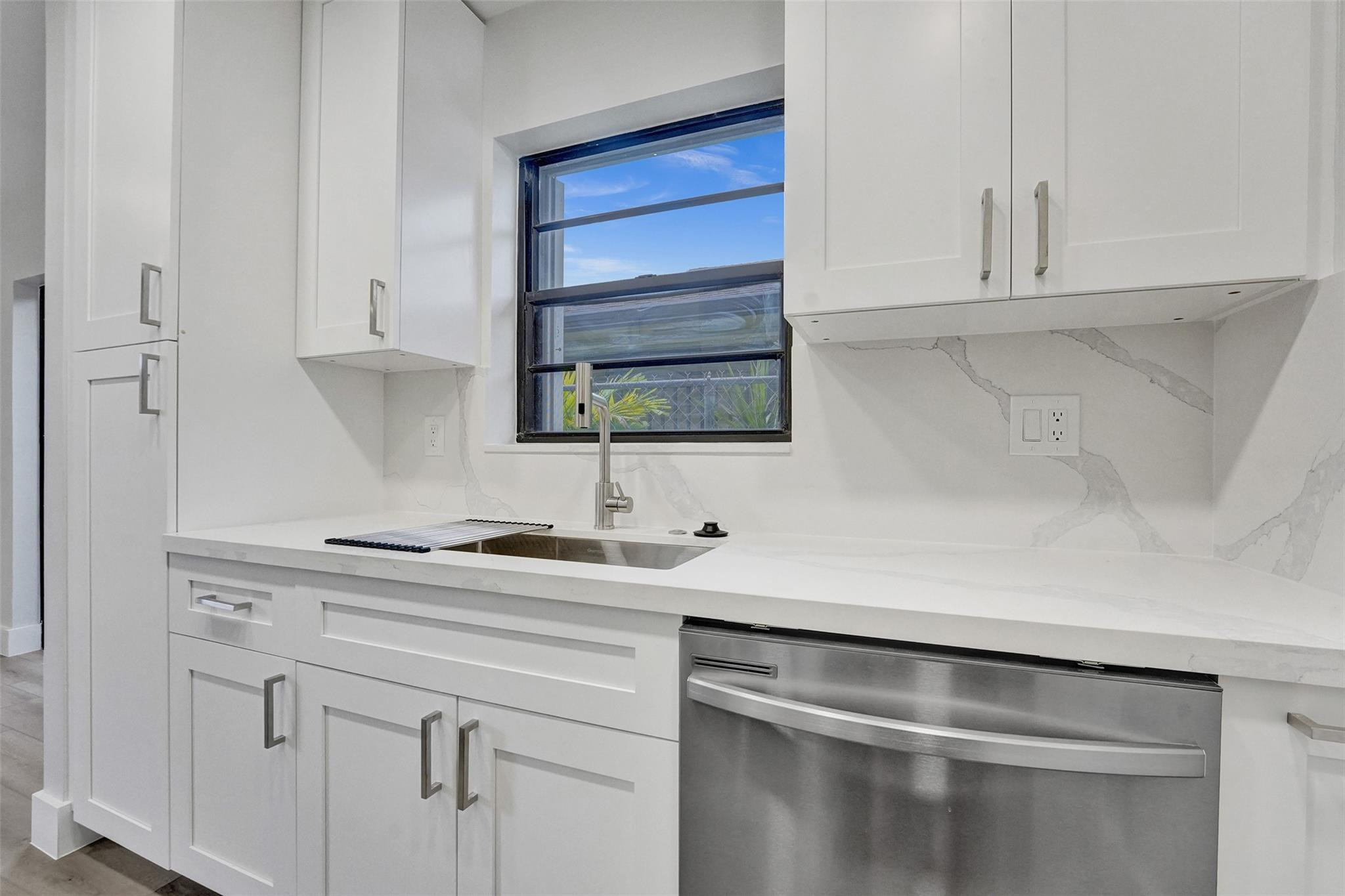 4250 W 10th Avenue